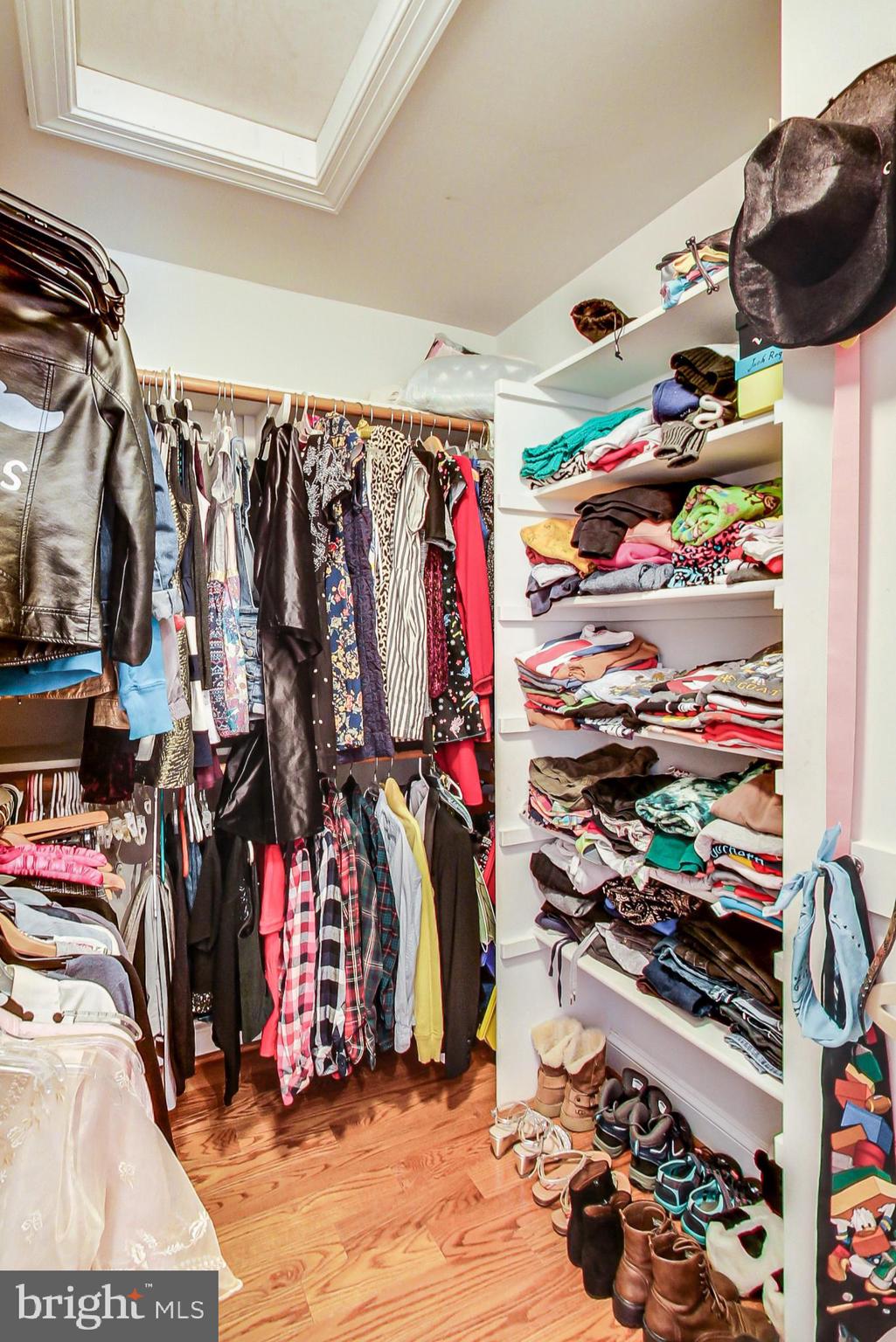 KINGCREST - Residential