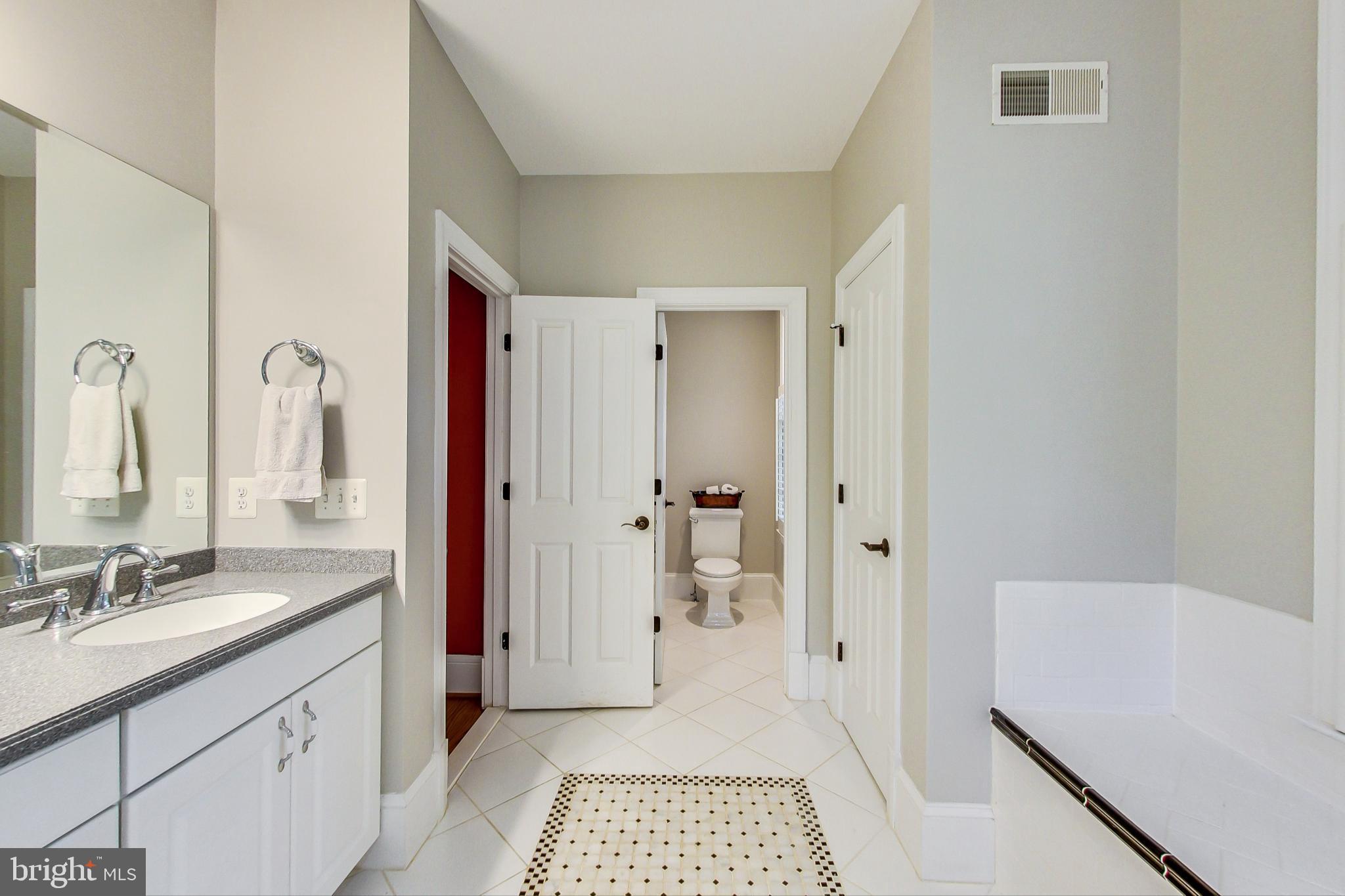 KINGCREST - Residential