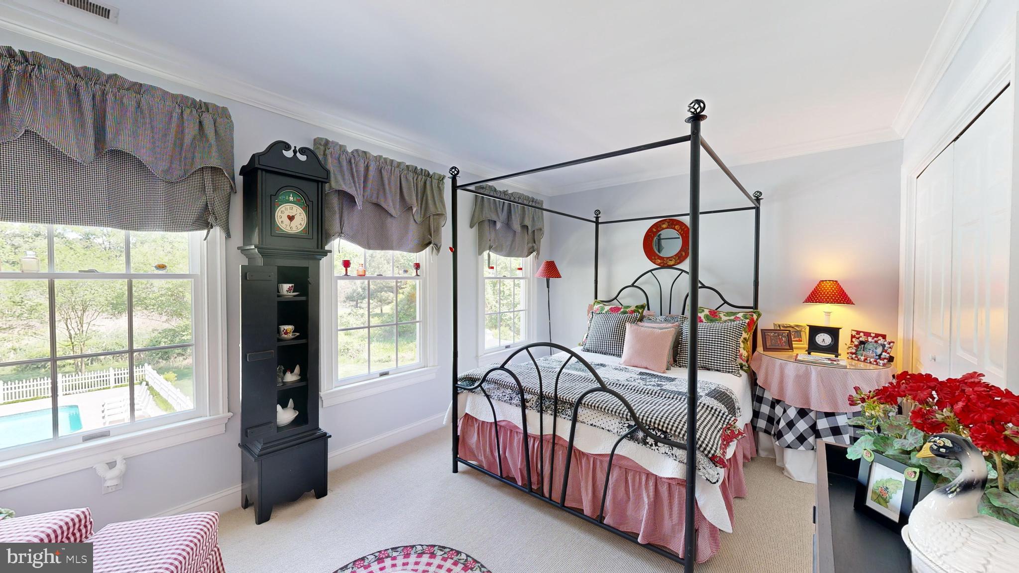 WAVERLY ISLAND ESTATES - Residential