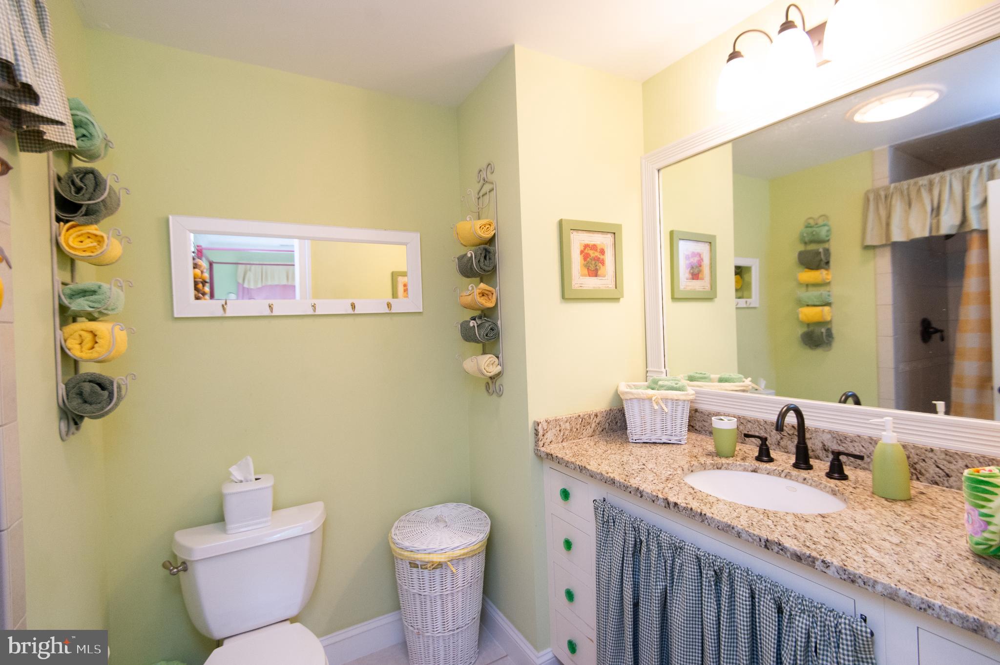 WAVERLY ISLAND ESTATES - Residential