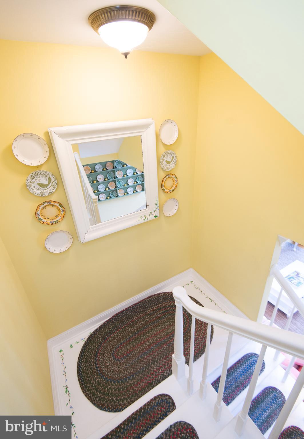 WAVERLY ISLAND ESTATES - Residential