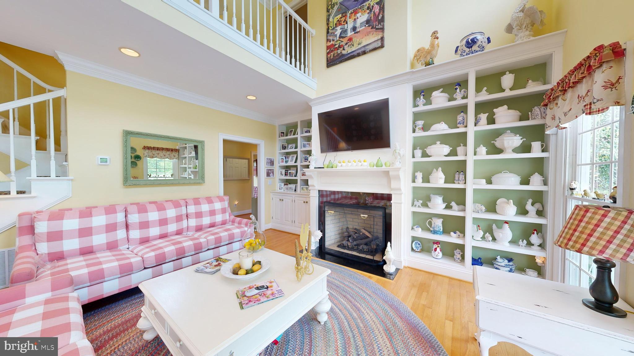 WAVERLY ISLAND ESTATES - Residential