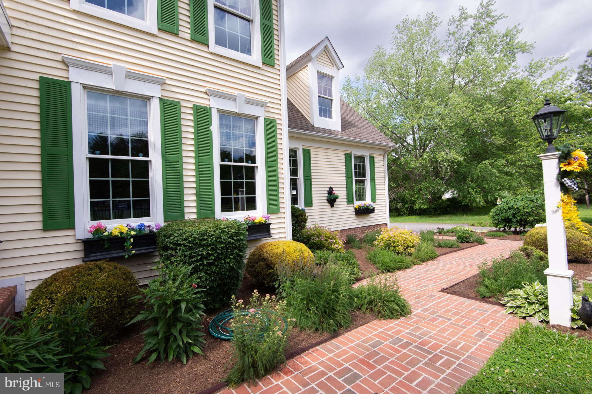 WAVERLY ISLAND ESTATES - Residential