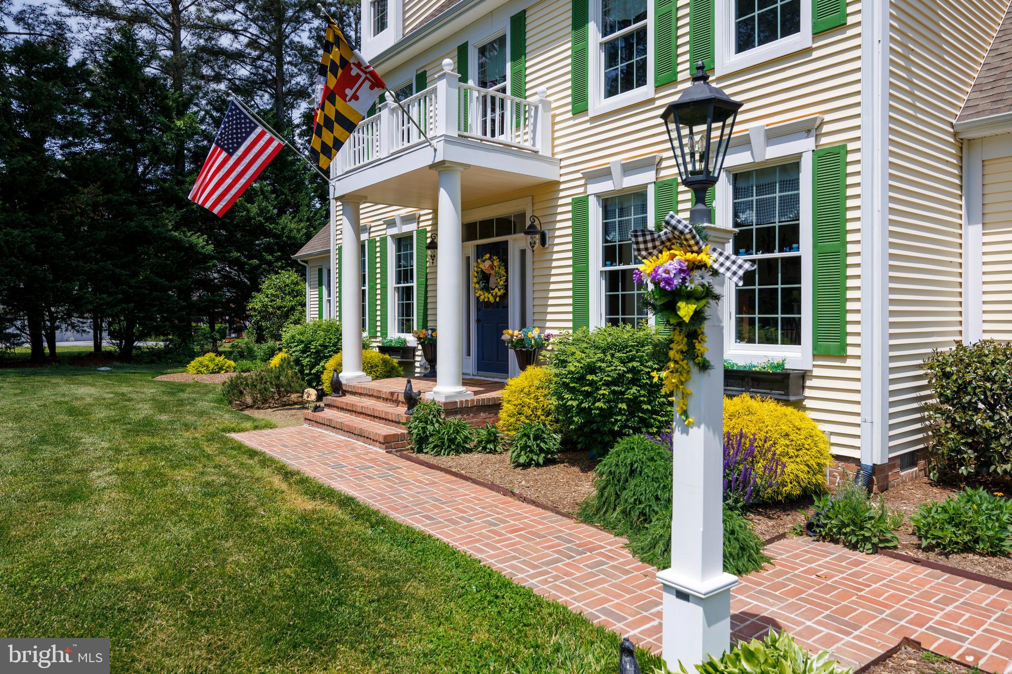 WAVERLY ISLAND ESTATES - Residential