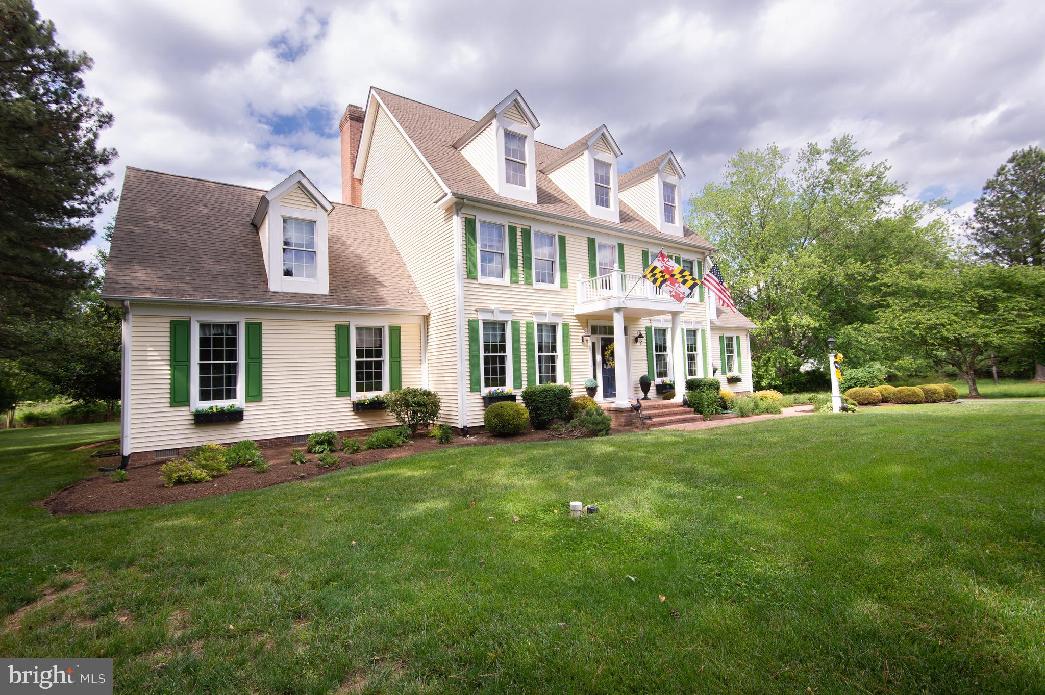 WAVERLY ISLAND ESTATES - Residential