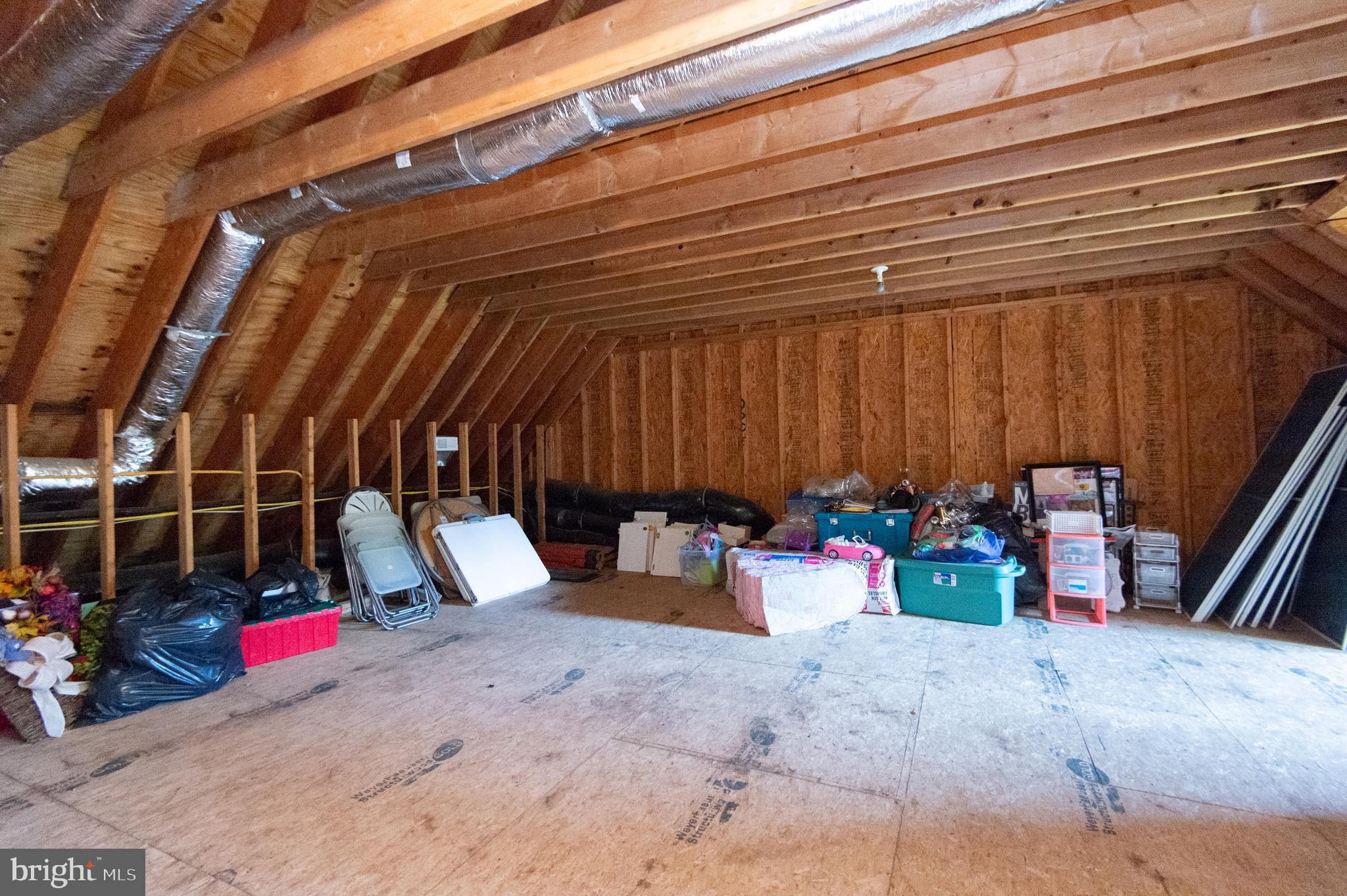 WAVERLY ISLAND ESTATES - Residential