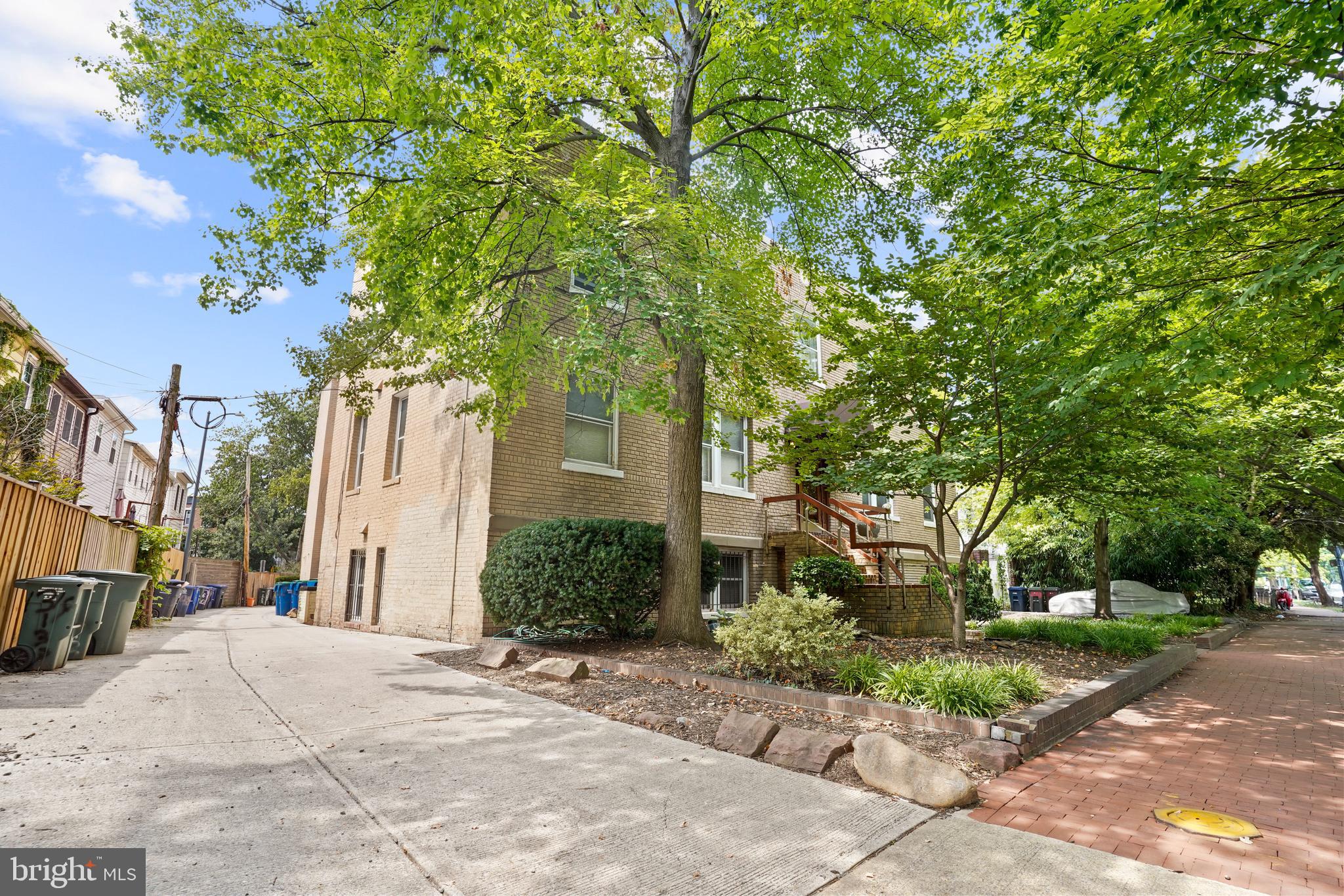 233 KENTUCKY AVENUE SE 21