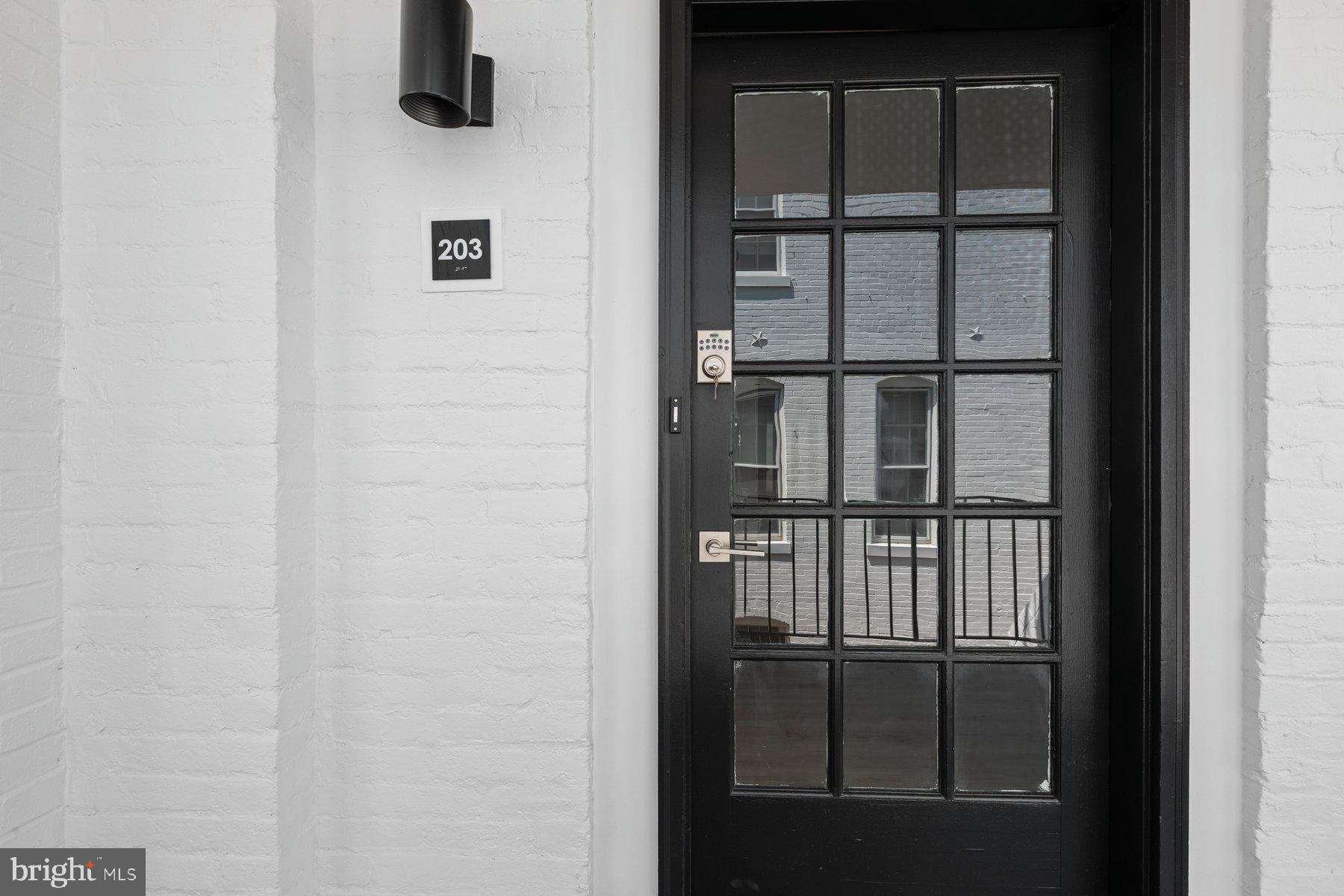 OLD TOWN ALEXANDRIA - Residential Lease