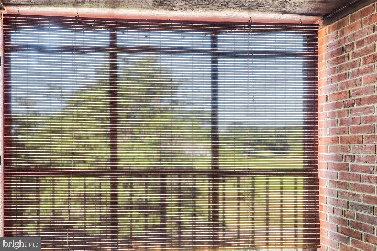 LINDEN KNOLL - Residential