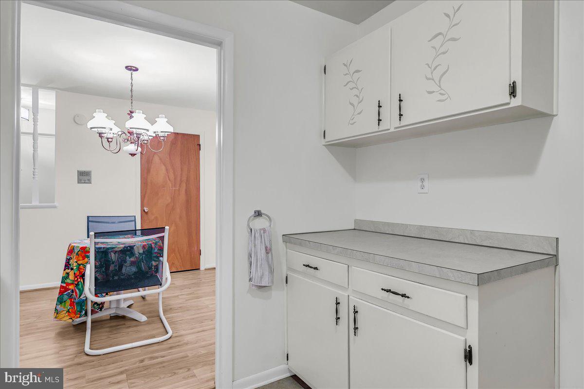 LINDEN KNOLL - Residential