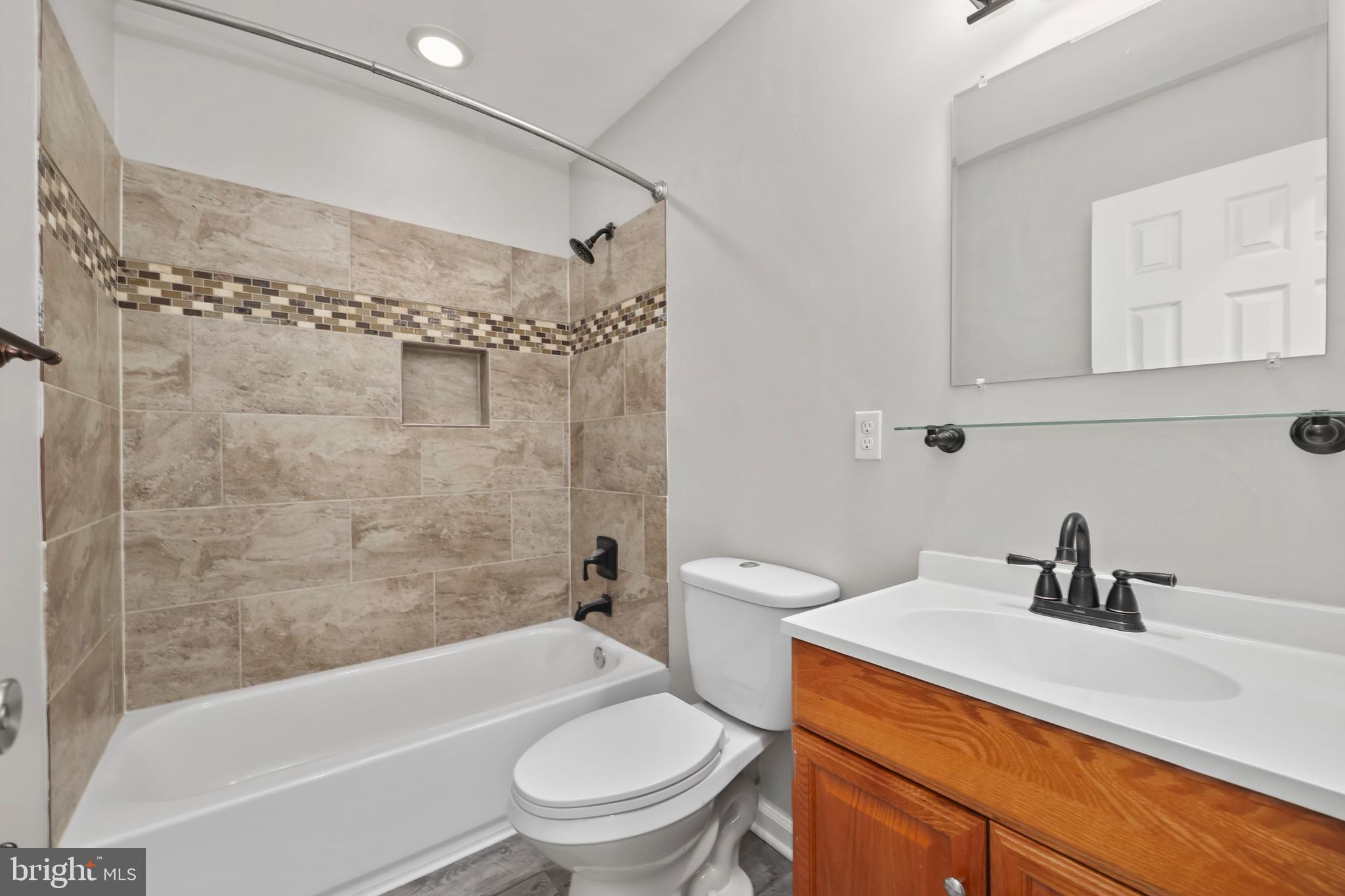 SKYLAND ESTATES - Residential