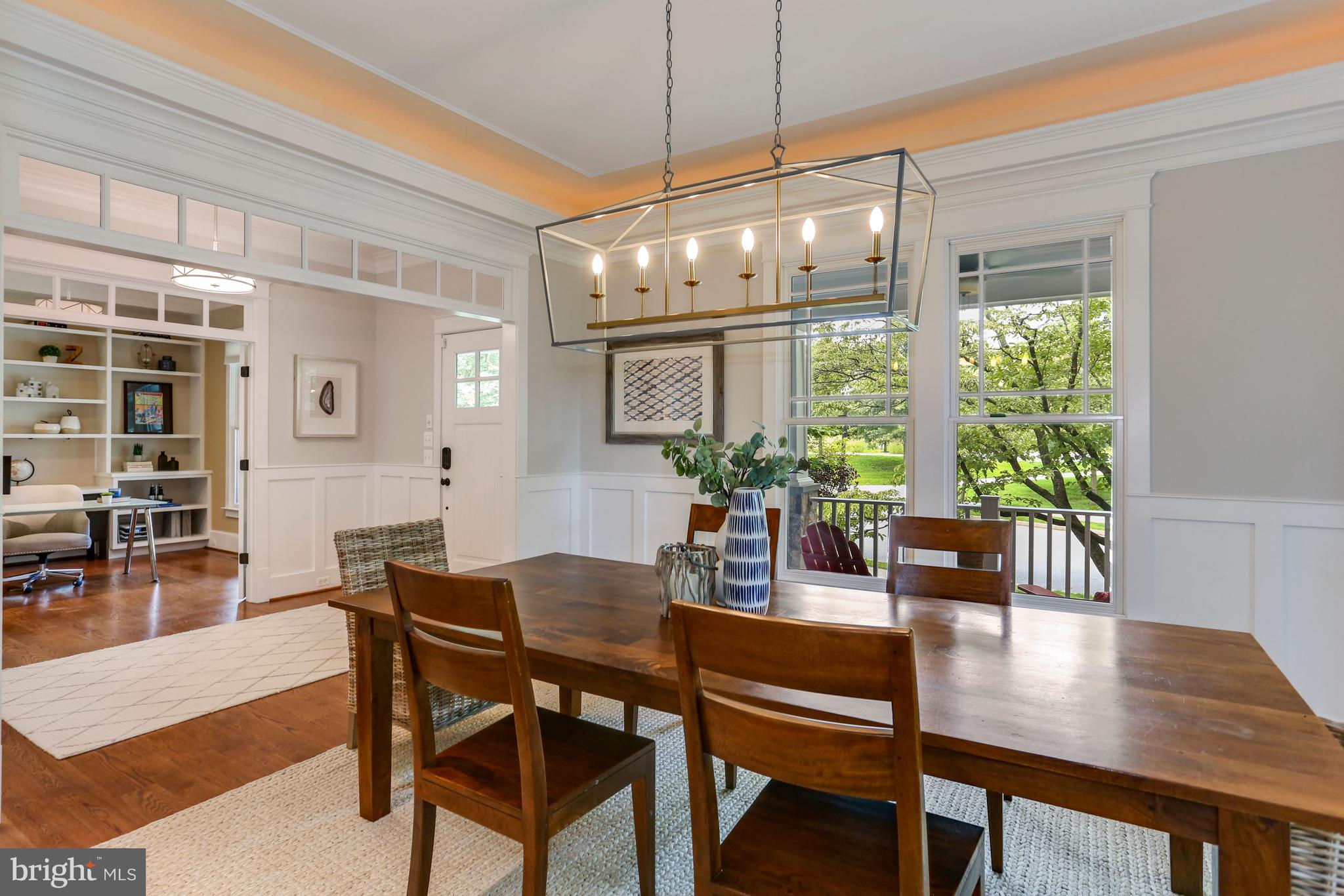 CRESCENT HILLS - Residential