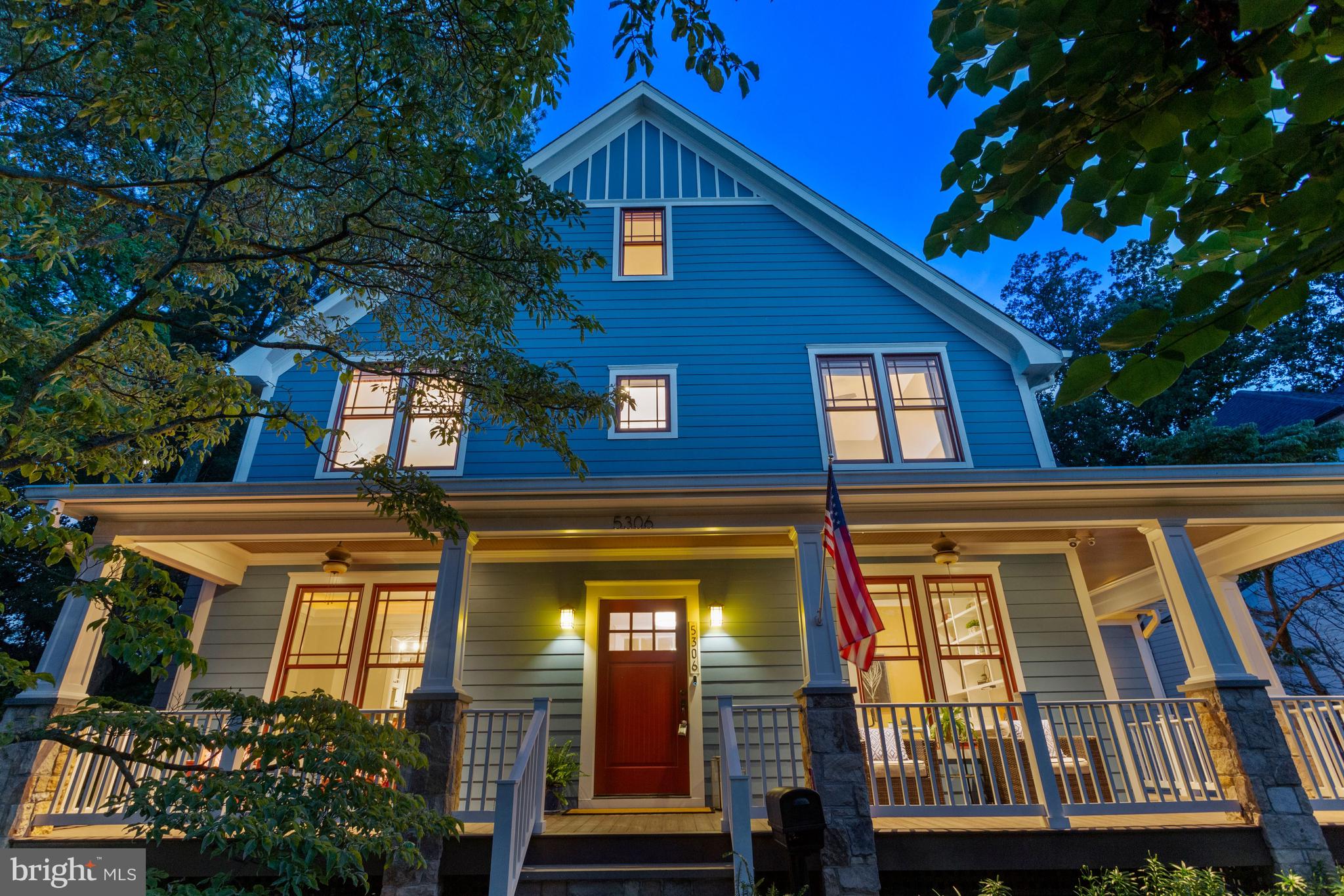 CRESCENT HILLS - Residential