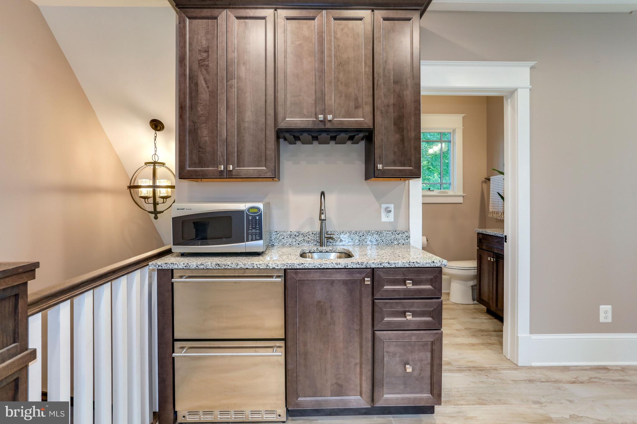 CRESCENT HILLS - Residential