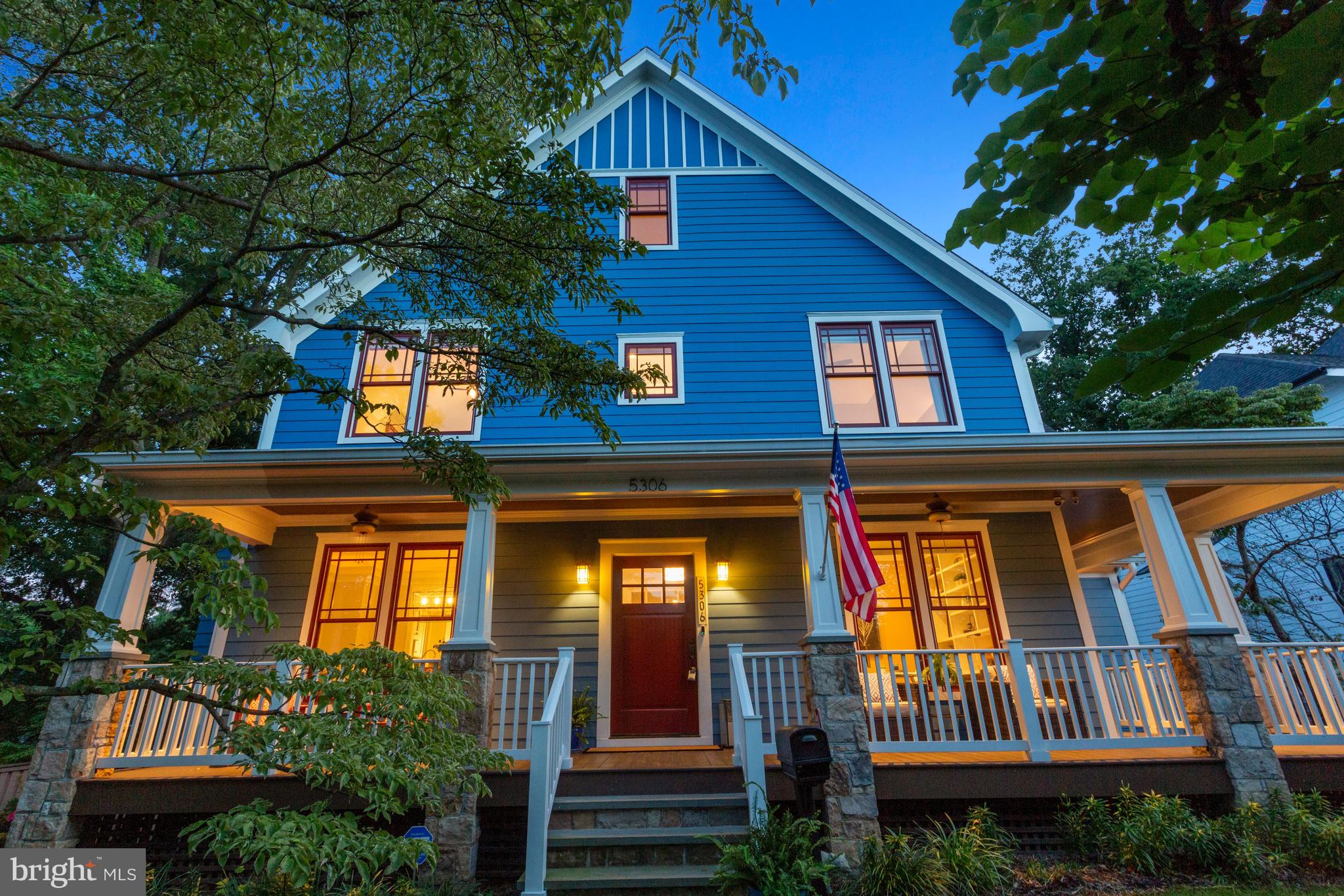 CRESCENT HILLS - Residential