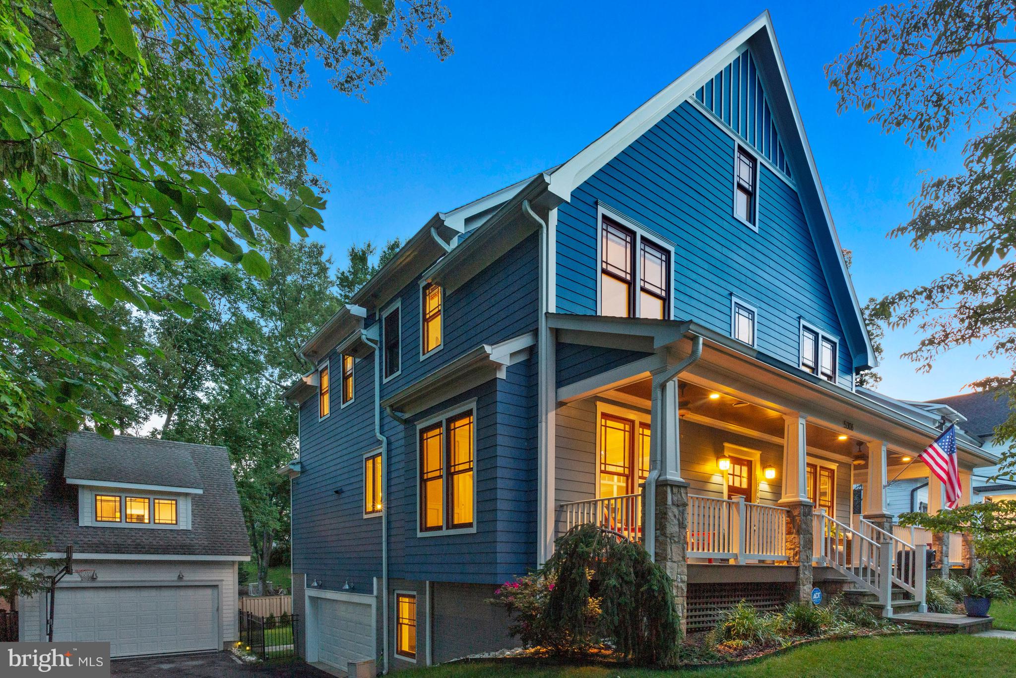 CRESCENT HILLS - Residential