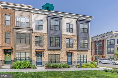 7397 BLADE DRIVE FALLS CHURCH VA 22042