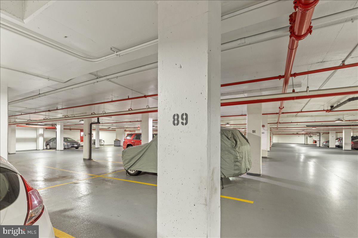 THE KENWOOD - Residential Lease