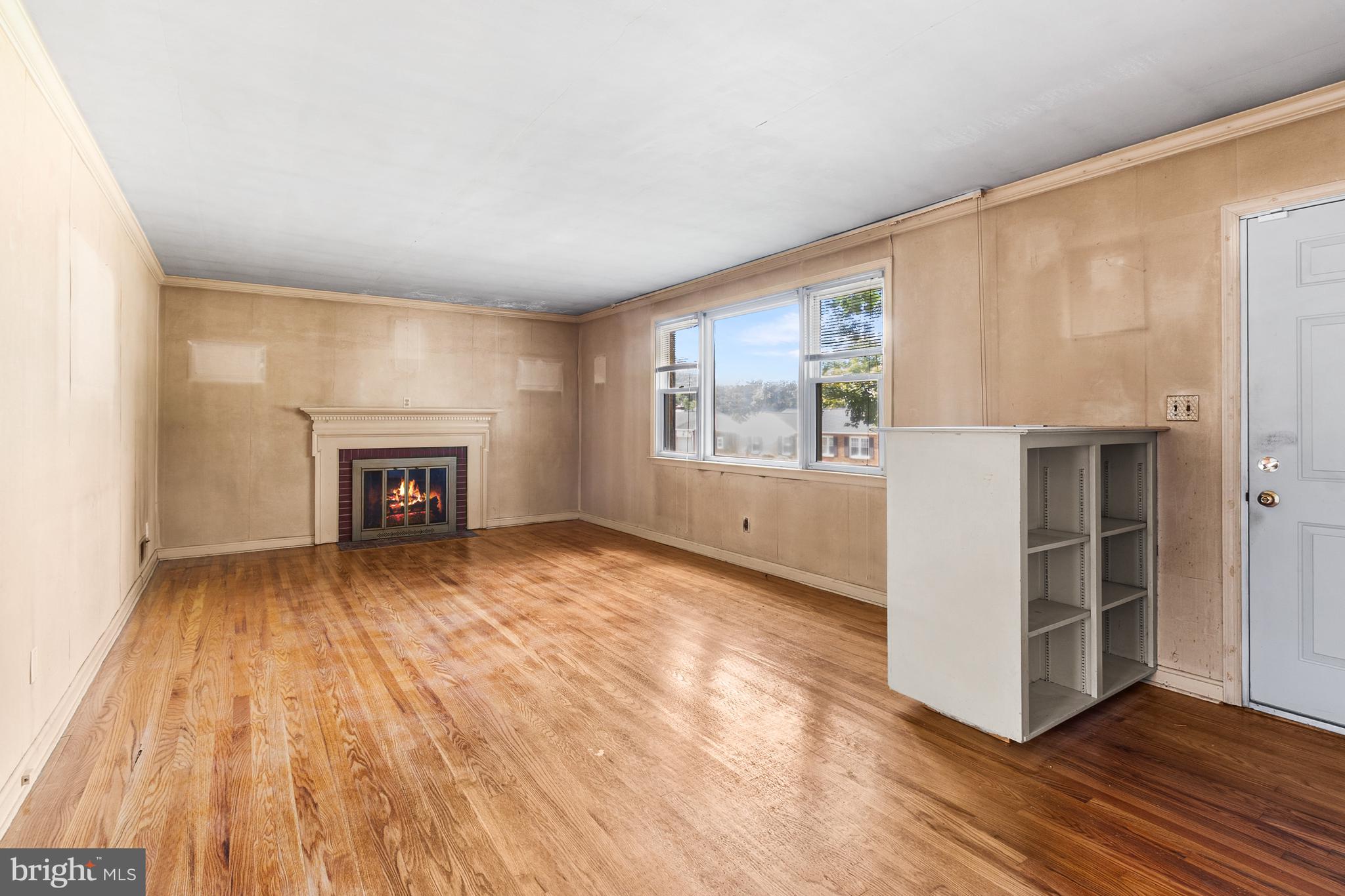 405 S LYNN DRIVE
