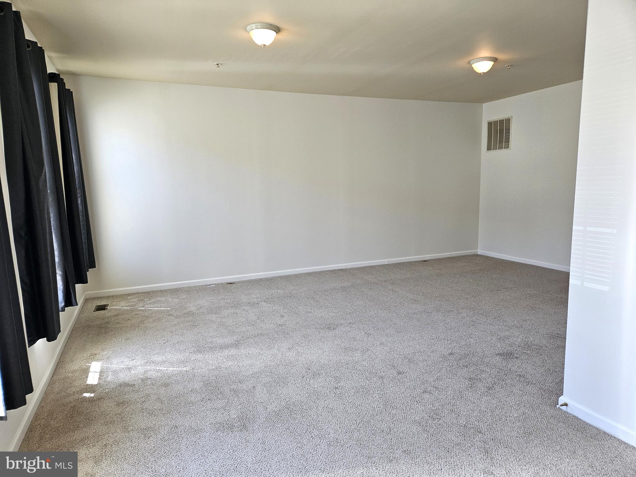 CARRIAGE HILL - Residential