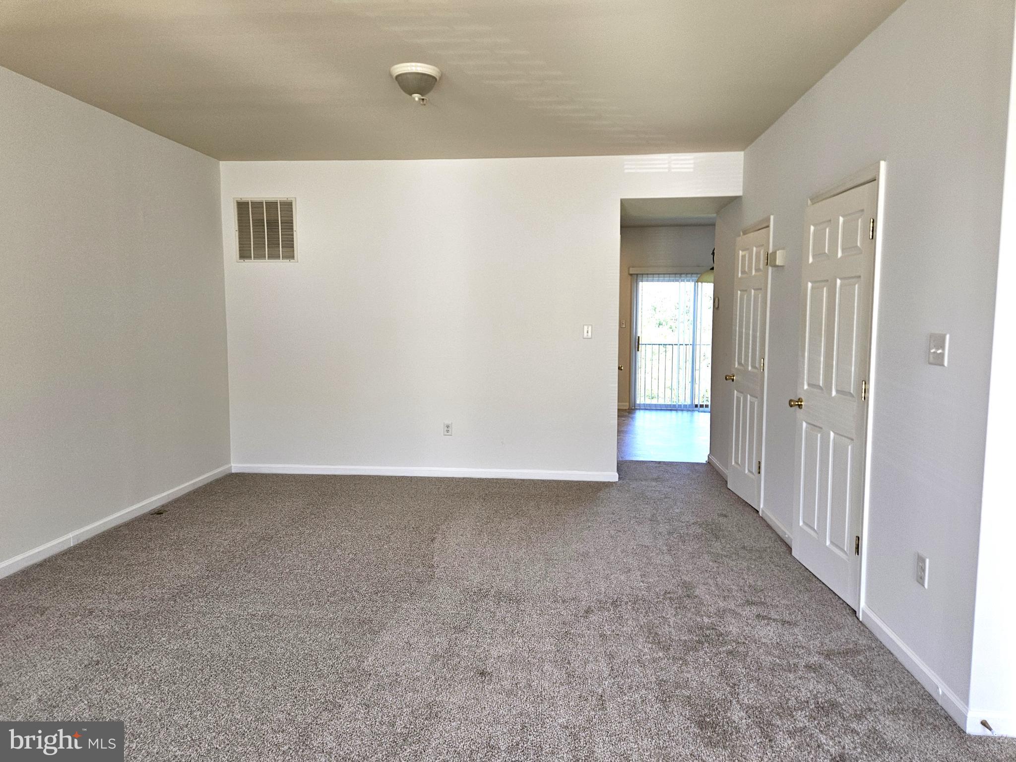 CARRIAGE HILL - Residential