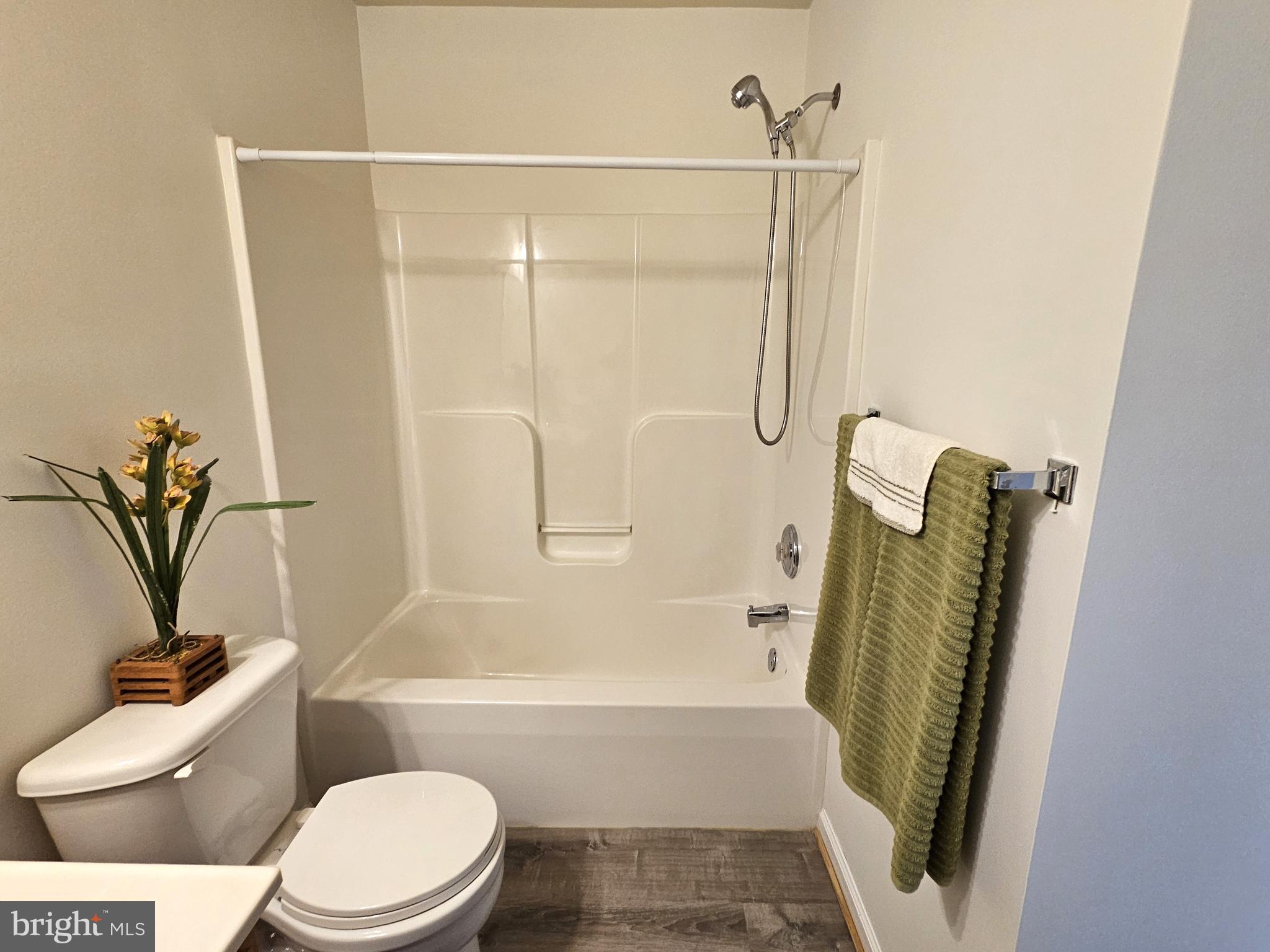 CARRIAGE HILL - Residential