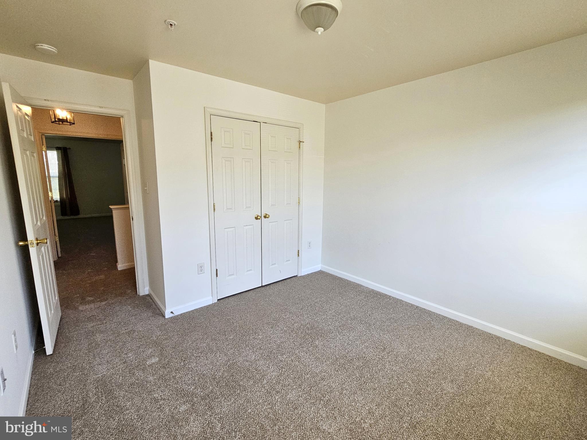 CARRIAGE HILL - Residential