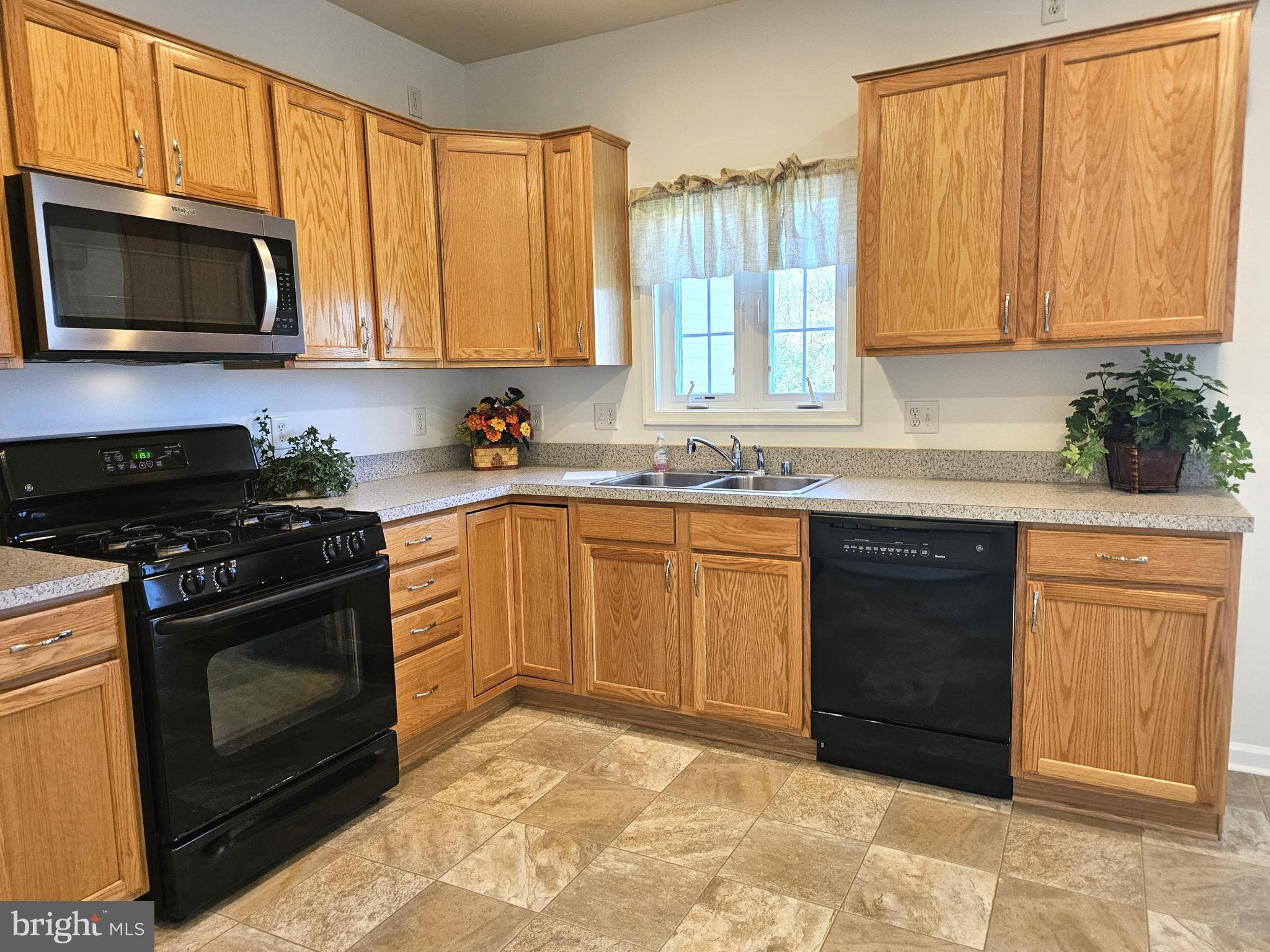 CARRIAGE HILL - Residential