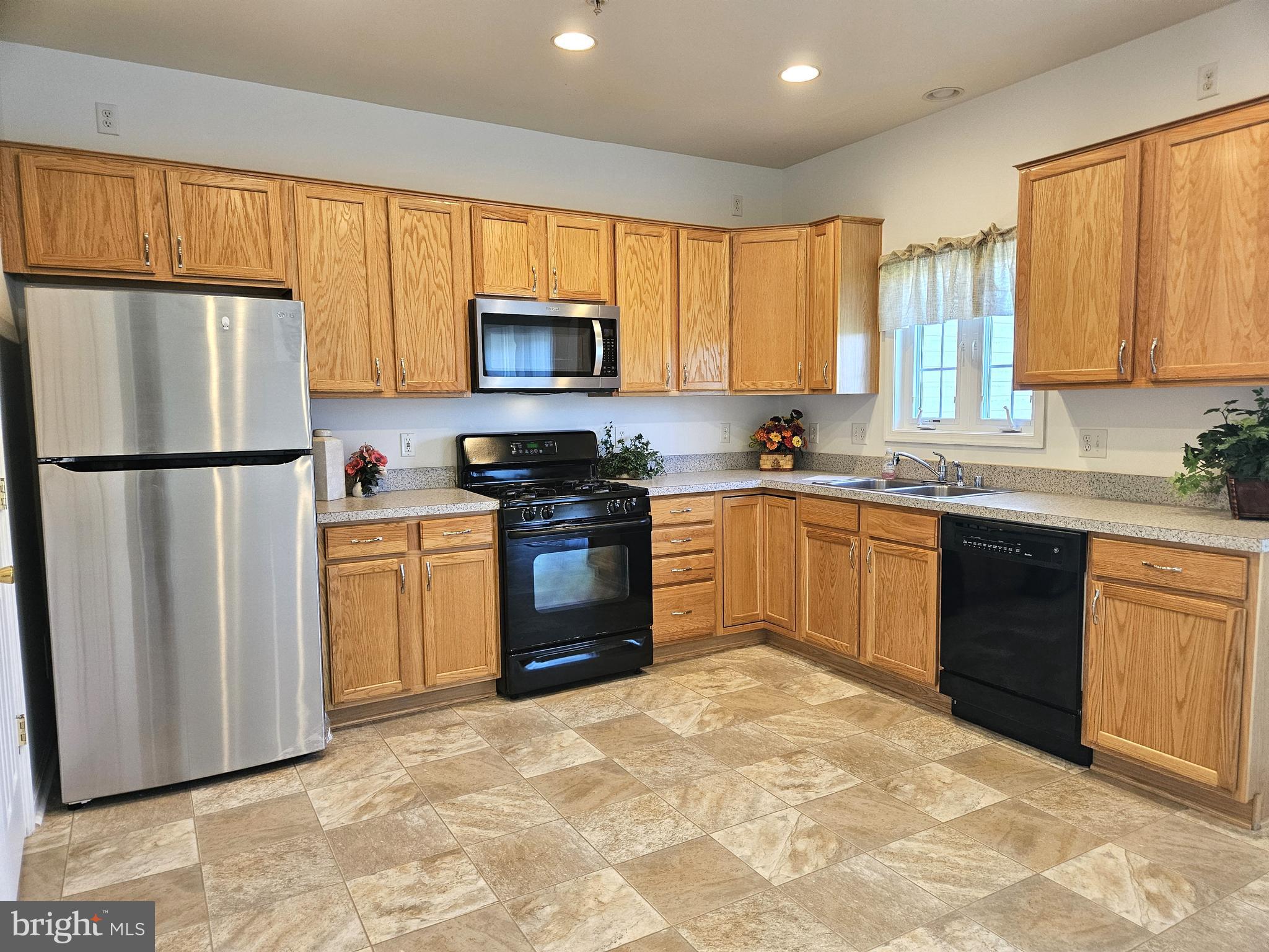 CARRIAGE HILL - Residential