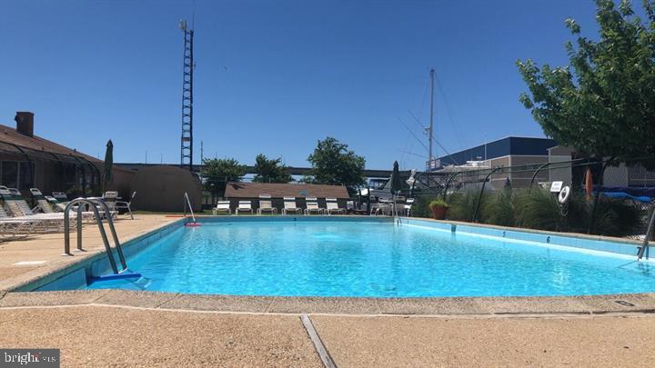 PINEY NARROWS - Residential