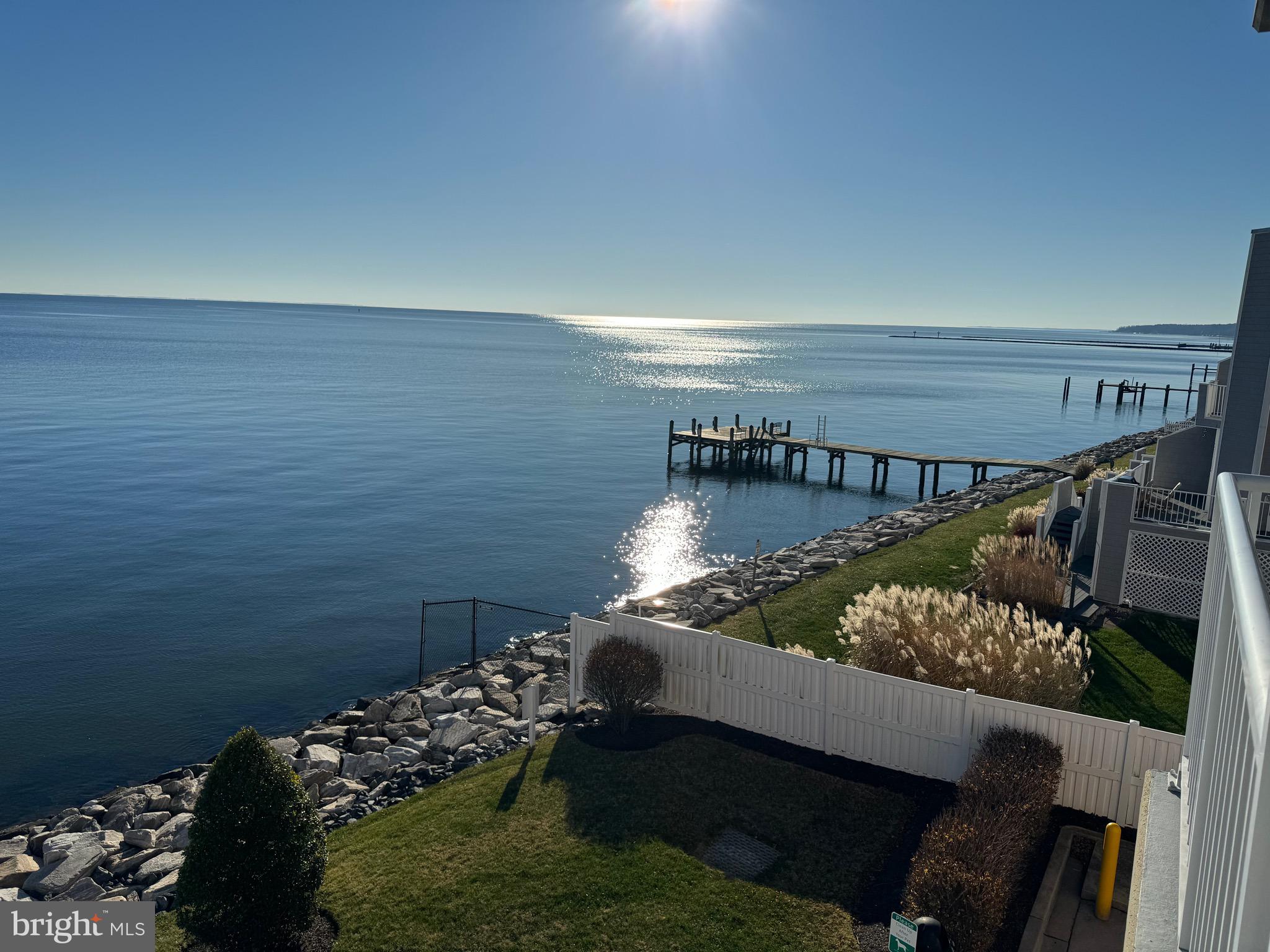 HORIZON ON THE BAY CONDO - Residential