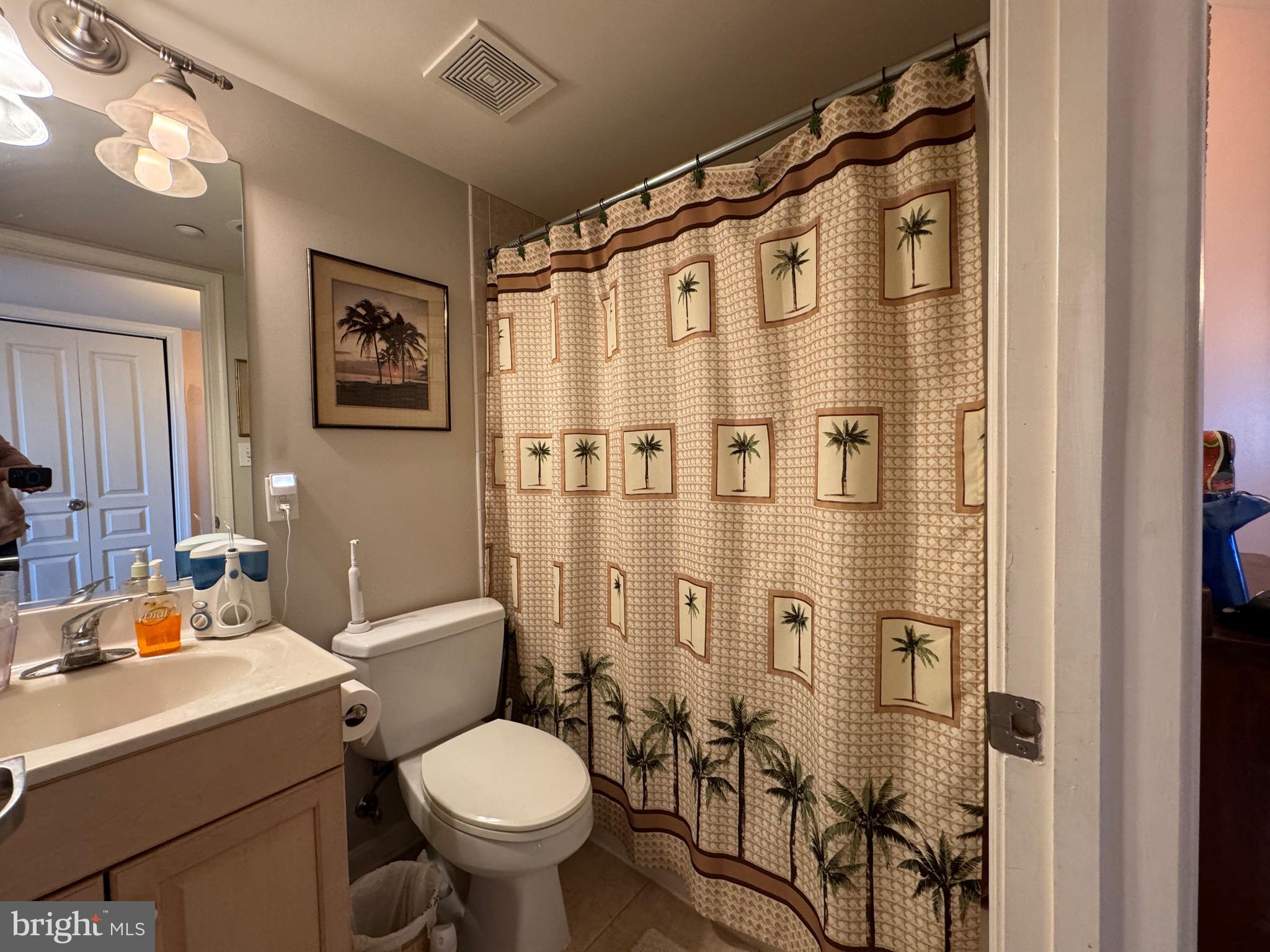 HORIZON ON THE BAY CONDO - Residential