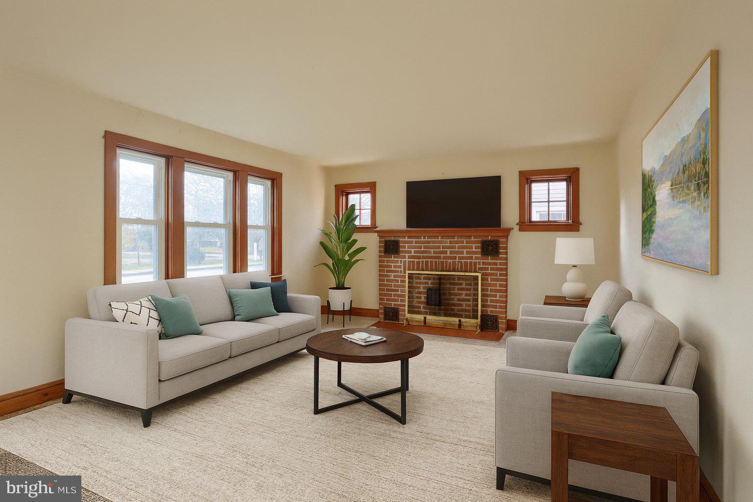 251 E POMFRET STREET