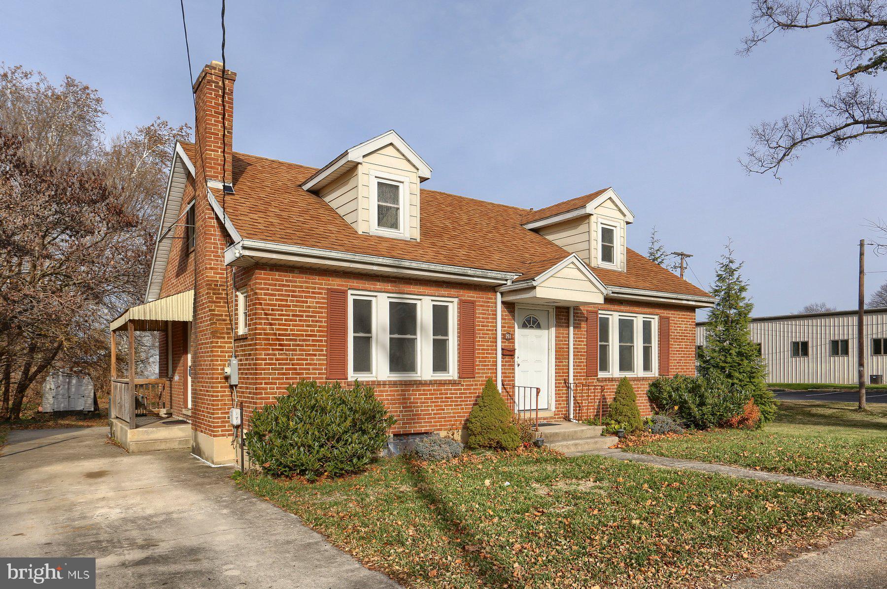 251 E POMFRET STREET