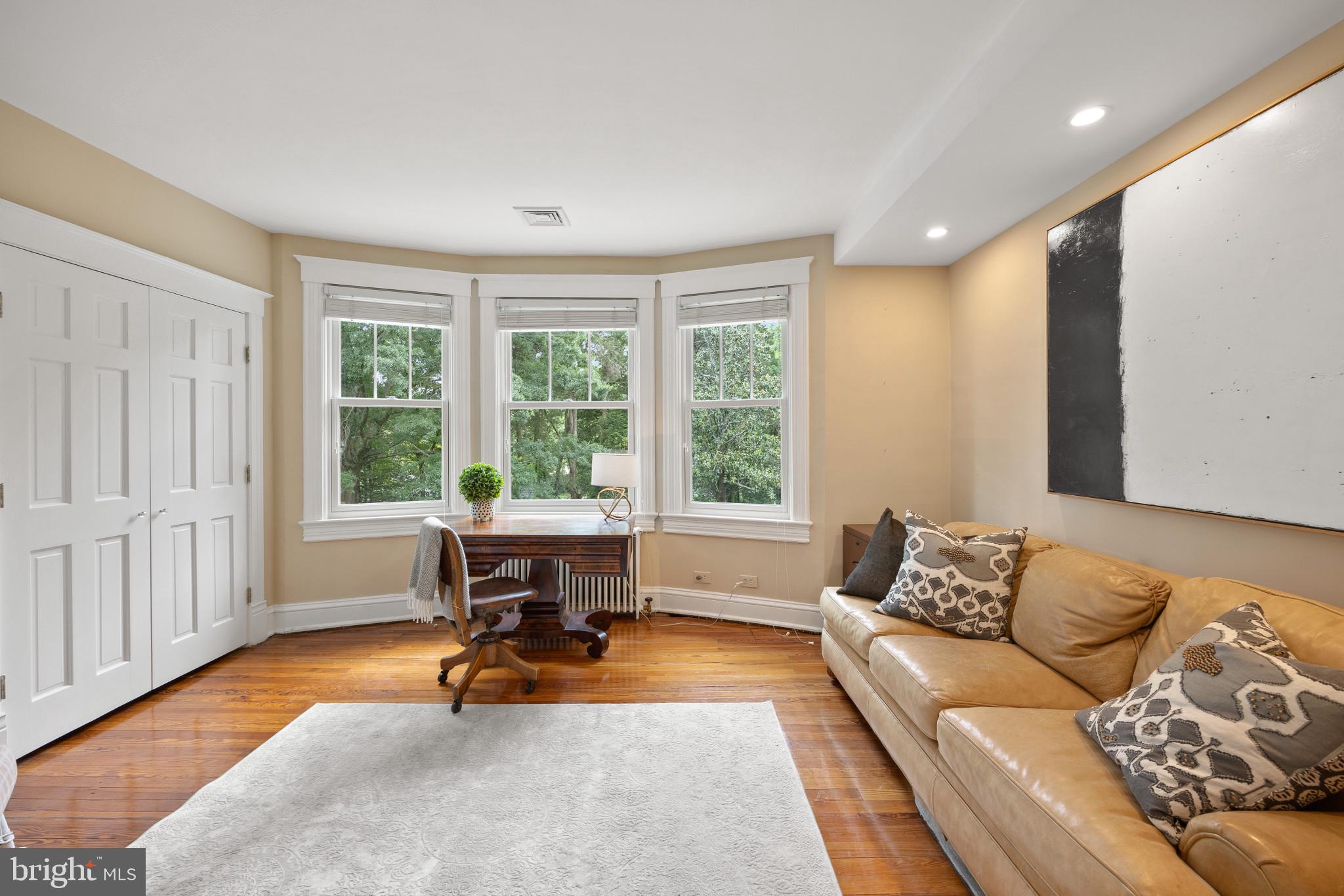 WELLINGTON - Residential