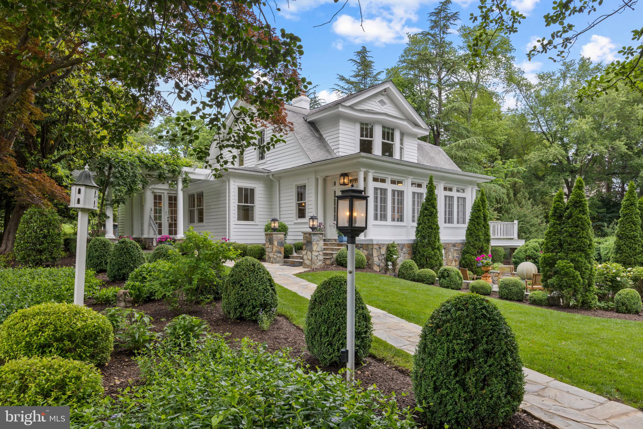 WELLINGTON - Residential