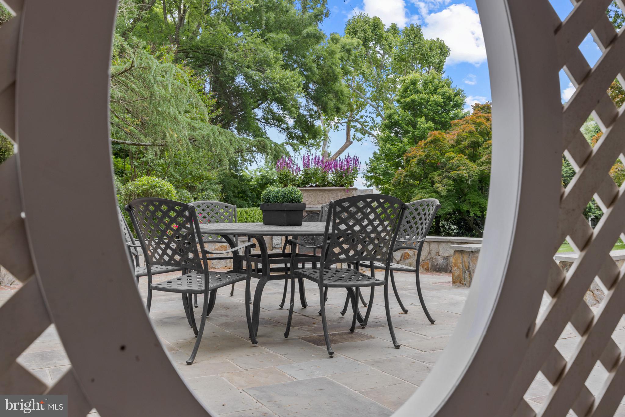 WELLINGTON - Residential