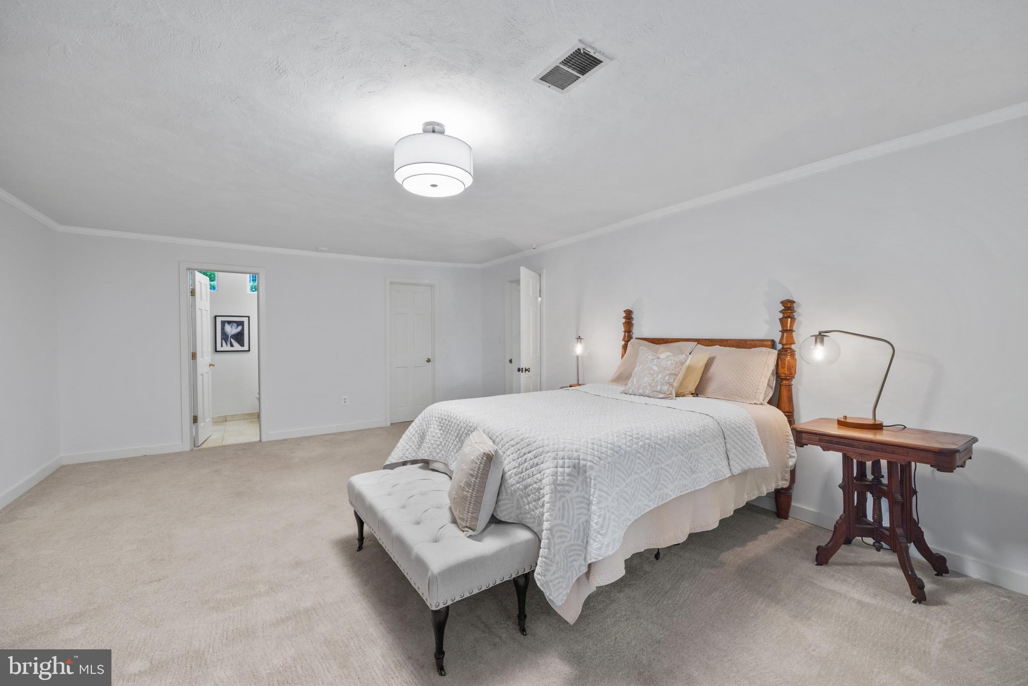 WELLINGTON - Residential