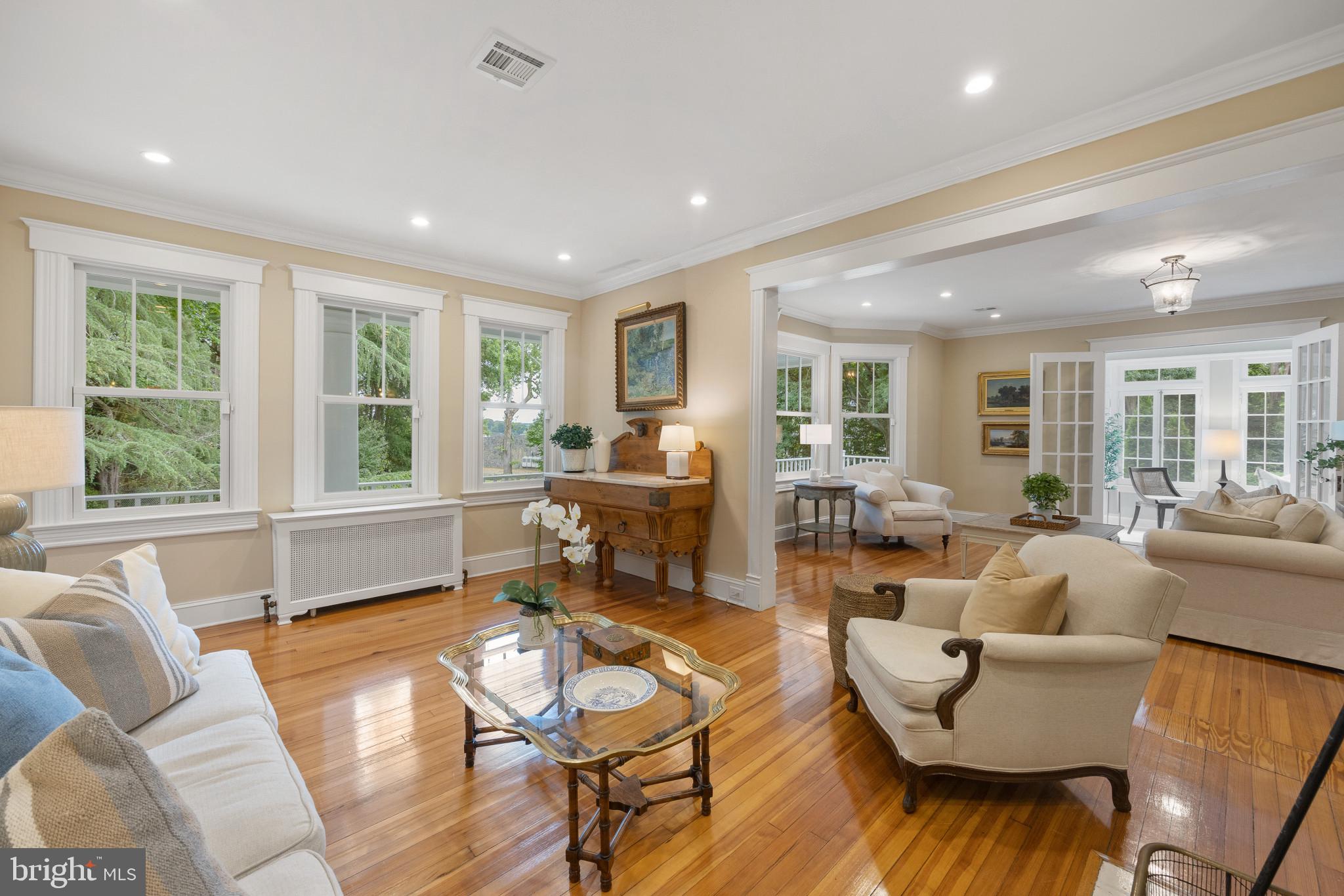 WELLINGTON - Residential