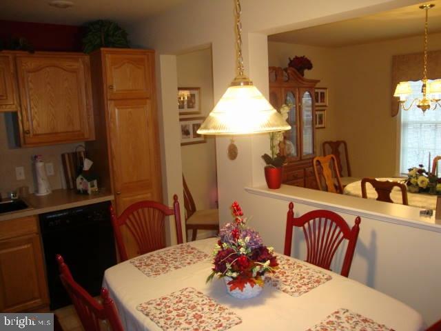 SUMMIT HILLS - Residential