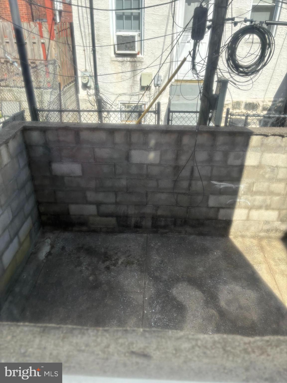9 S 55TH STREET