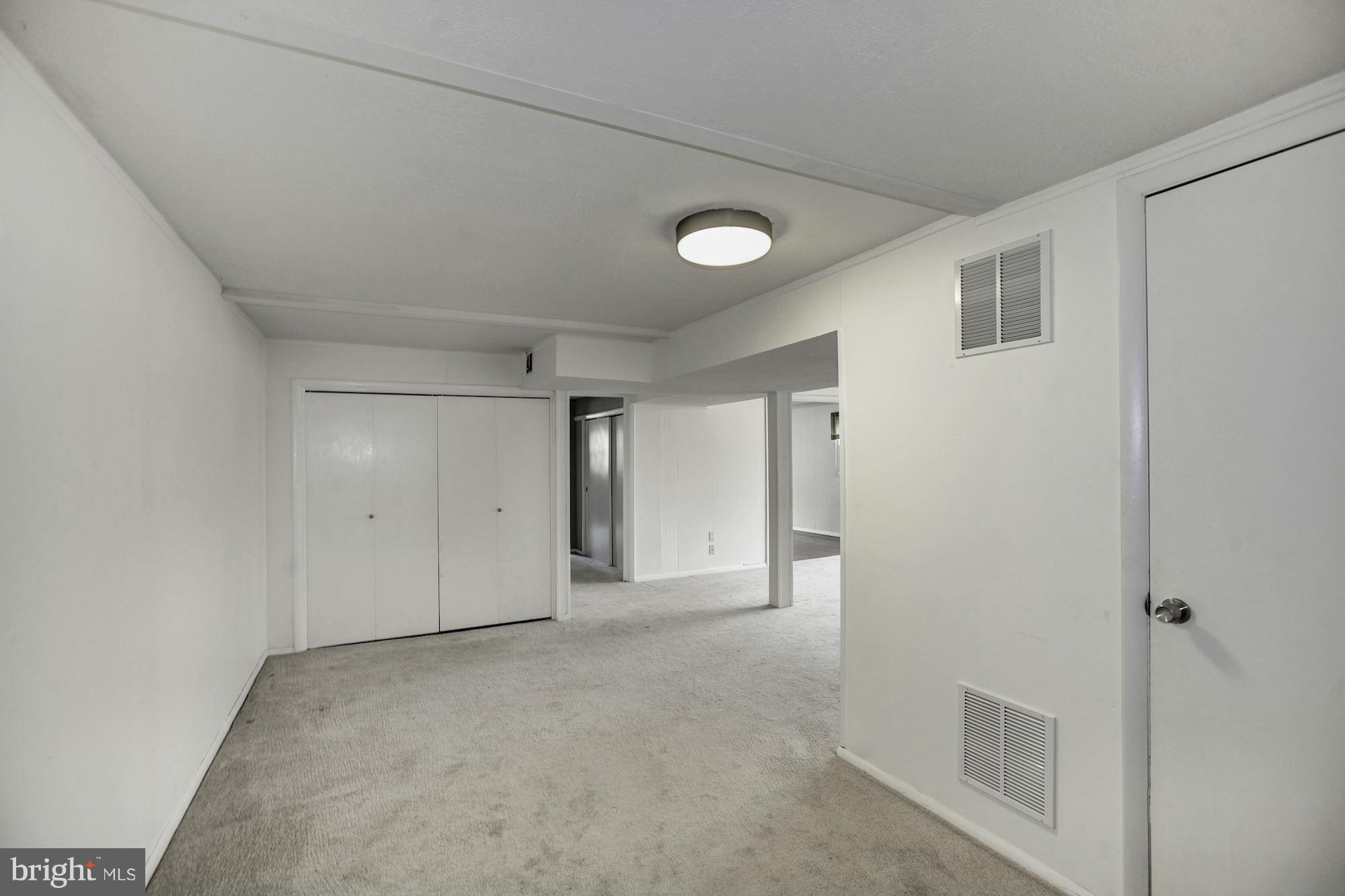 NORTH SPRINGFIELD - Residential