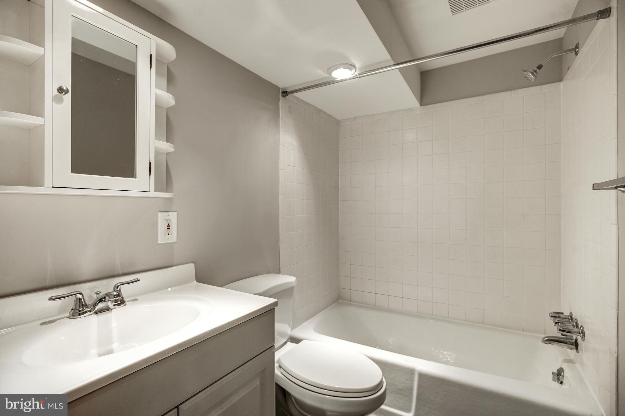 NORTH SPRINGFIELD - Residential