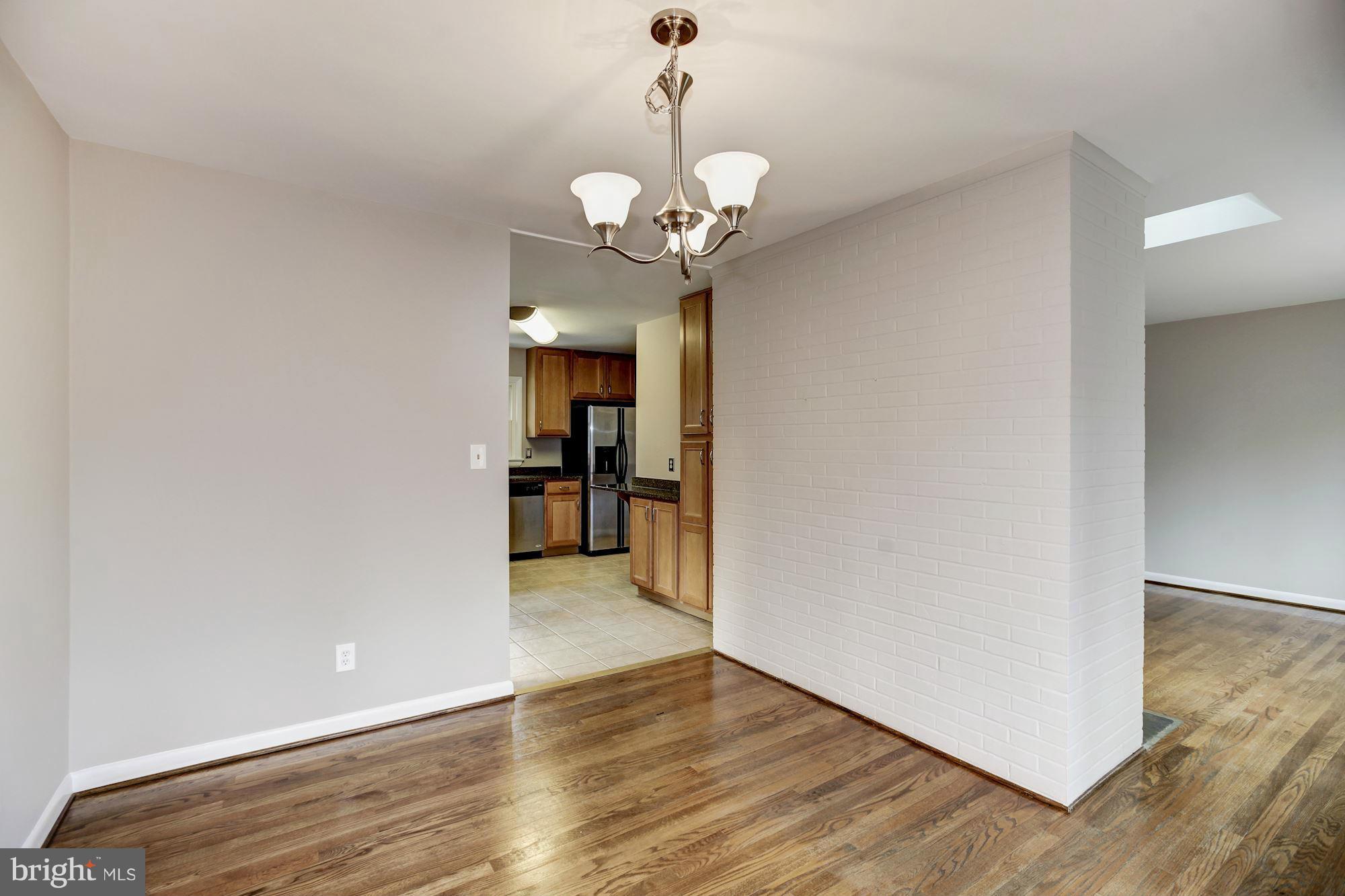 NORTH SPRINGFIELD - Residential