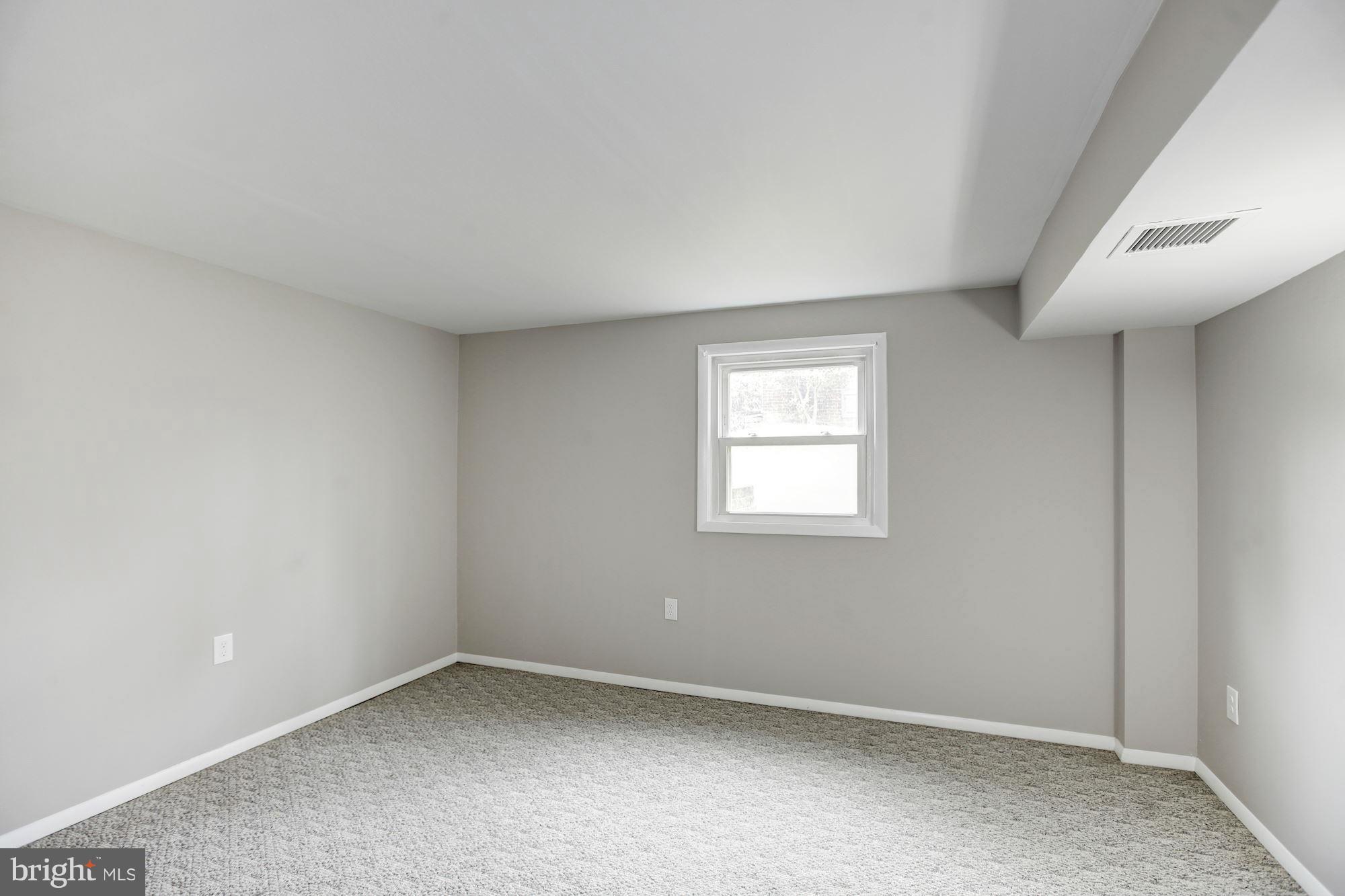 NORTH SPRINGFIELD - Residential