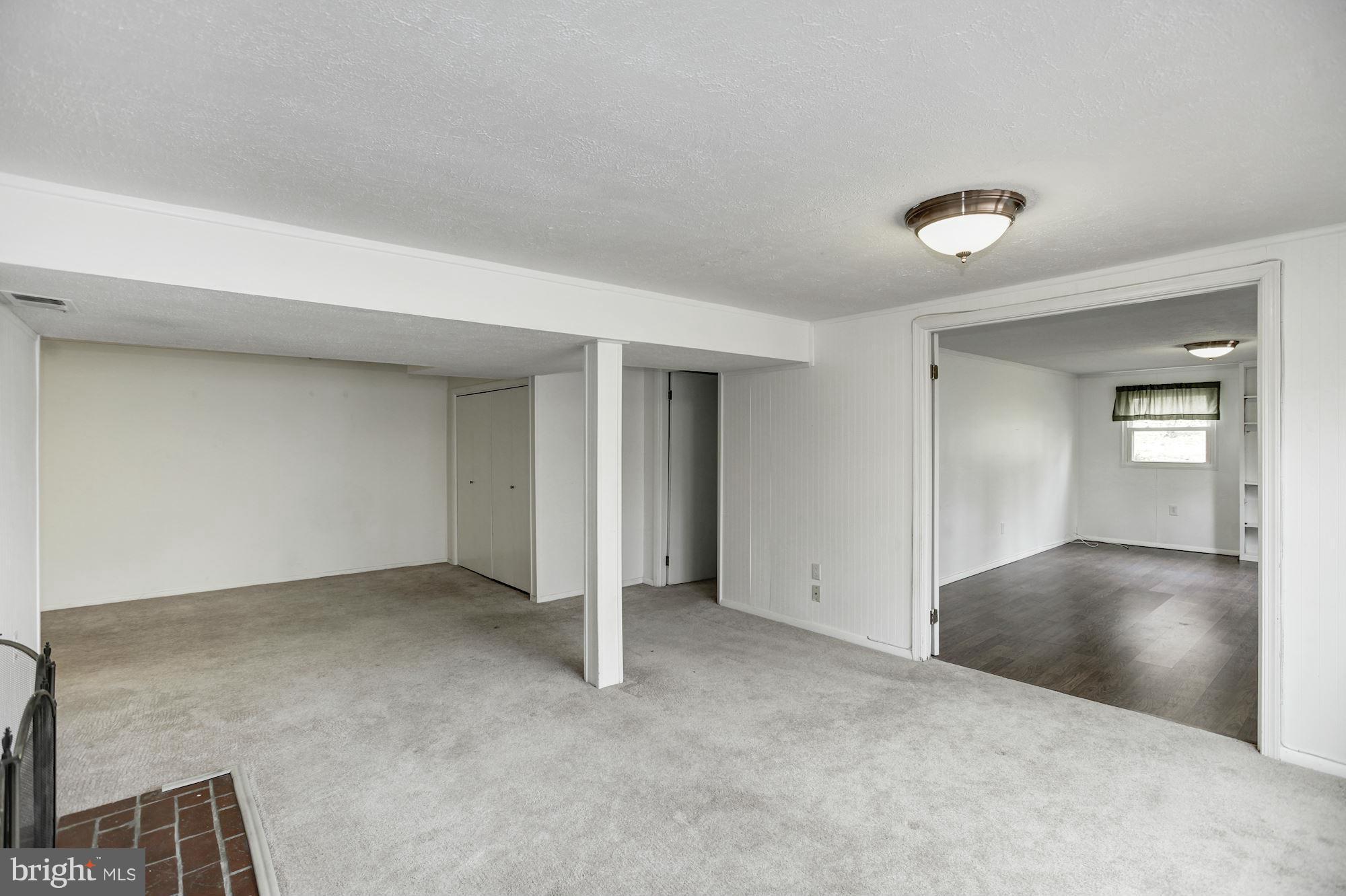 NORTH SPRINGFIELD - Residential