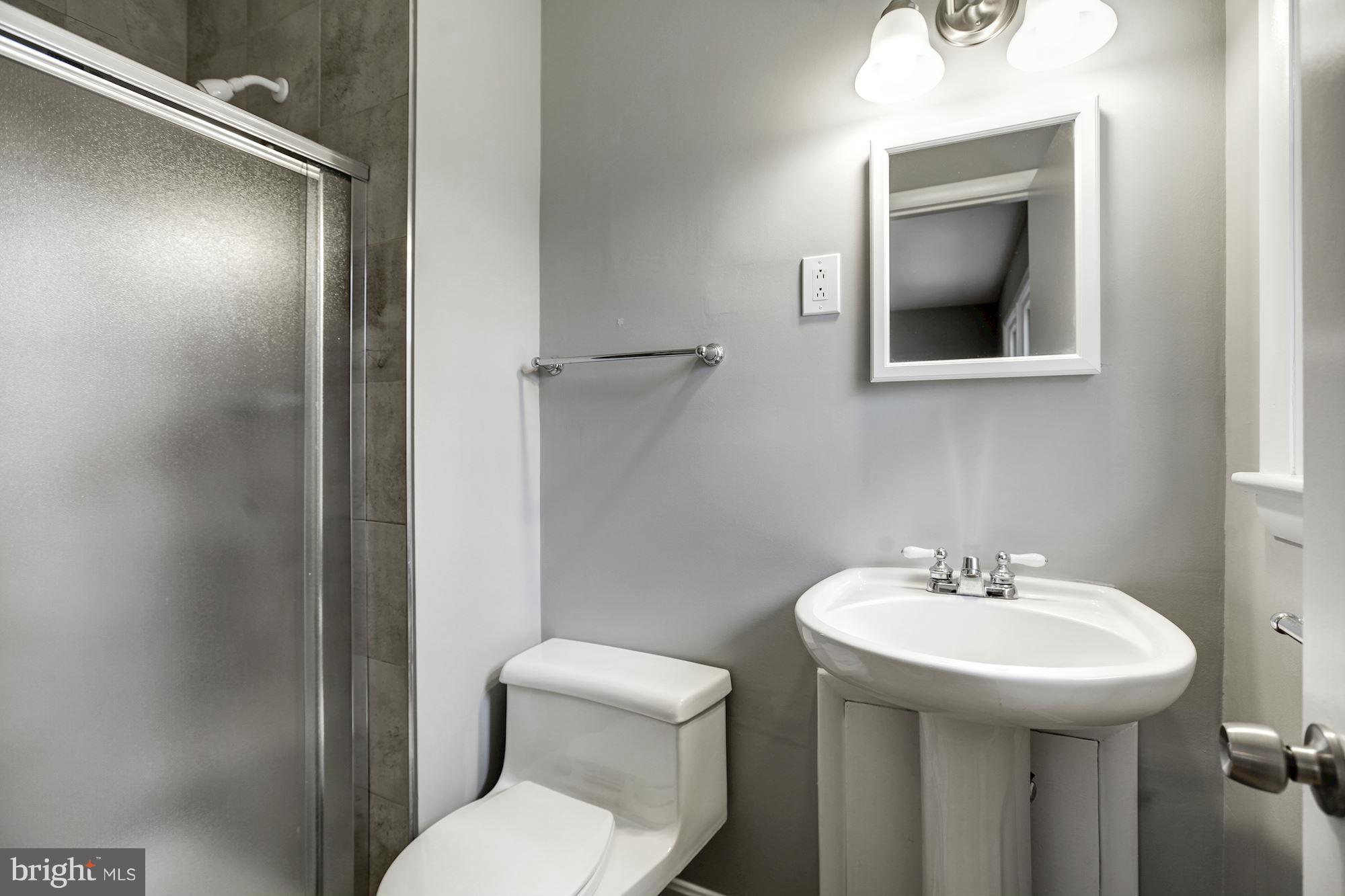 NORTH SPRINGFIELD - Residential