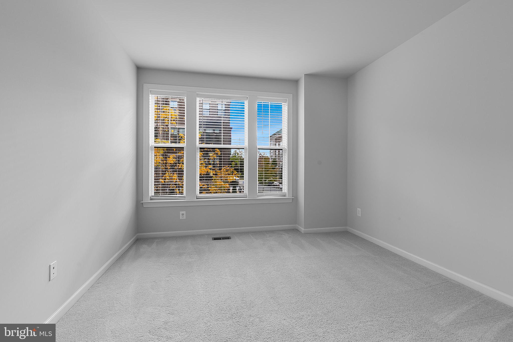 KINCORA - Residential Lease