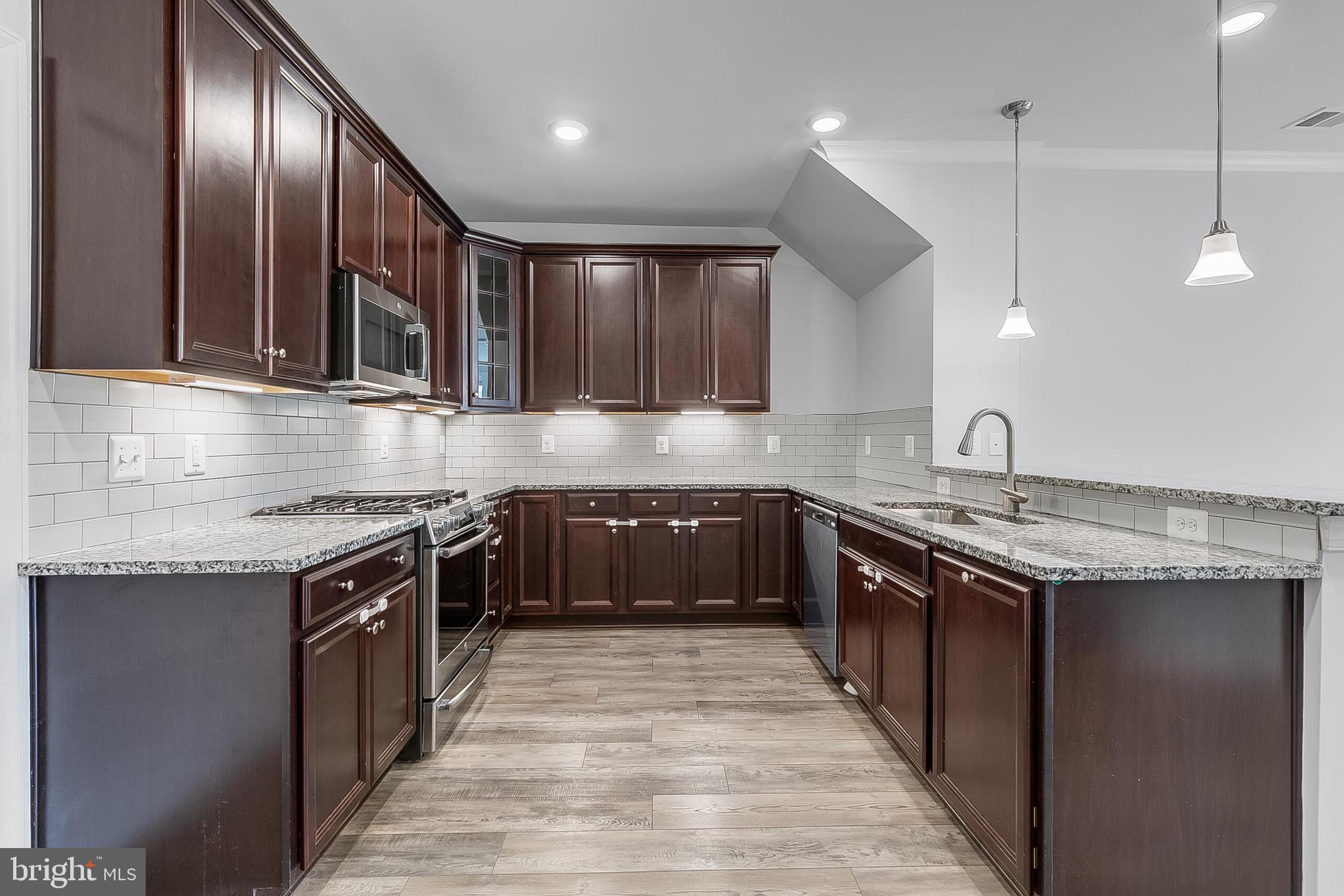 KINCORA - Residential Lease