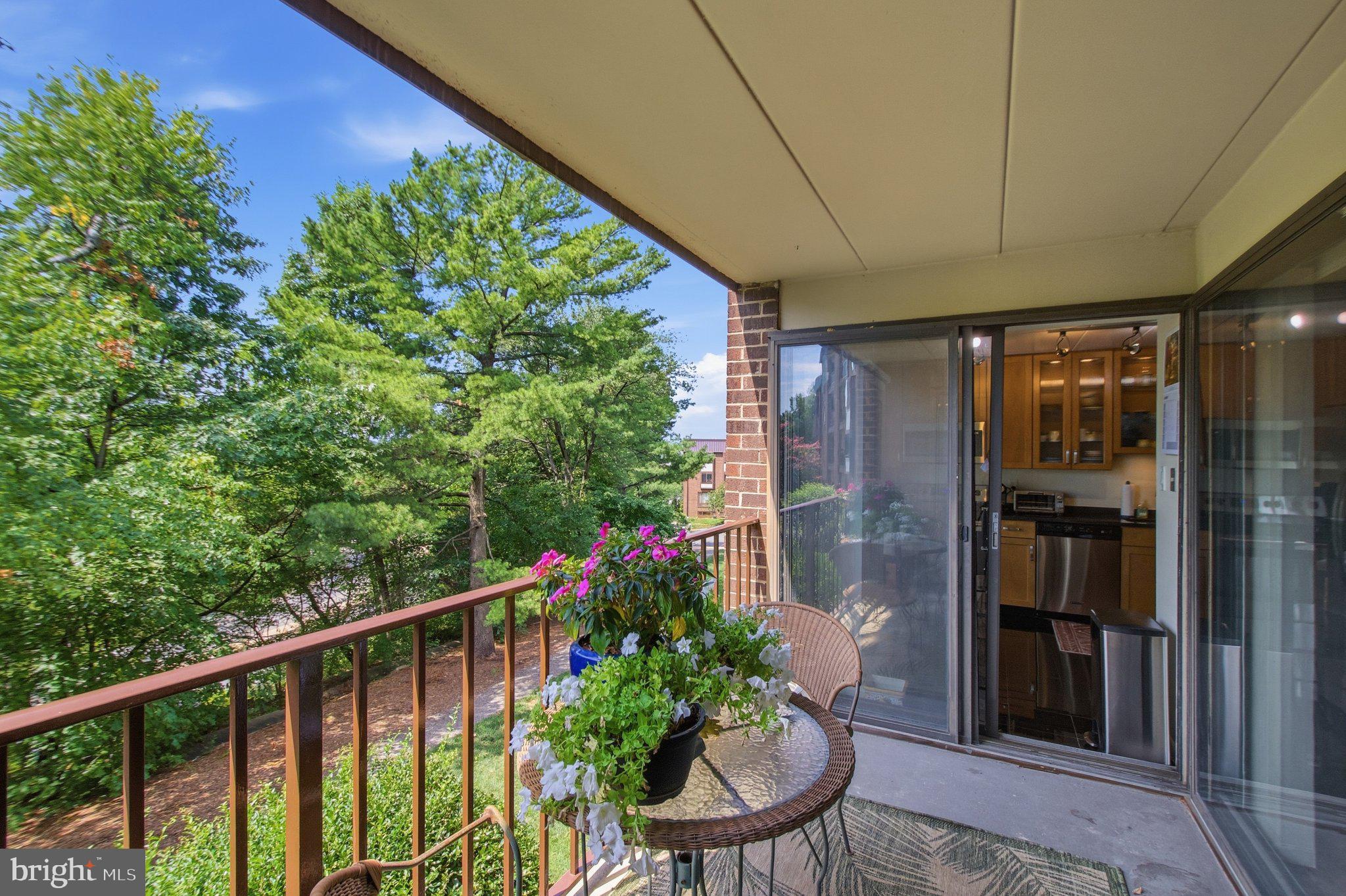 106 ROBERTS LANE 201